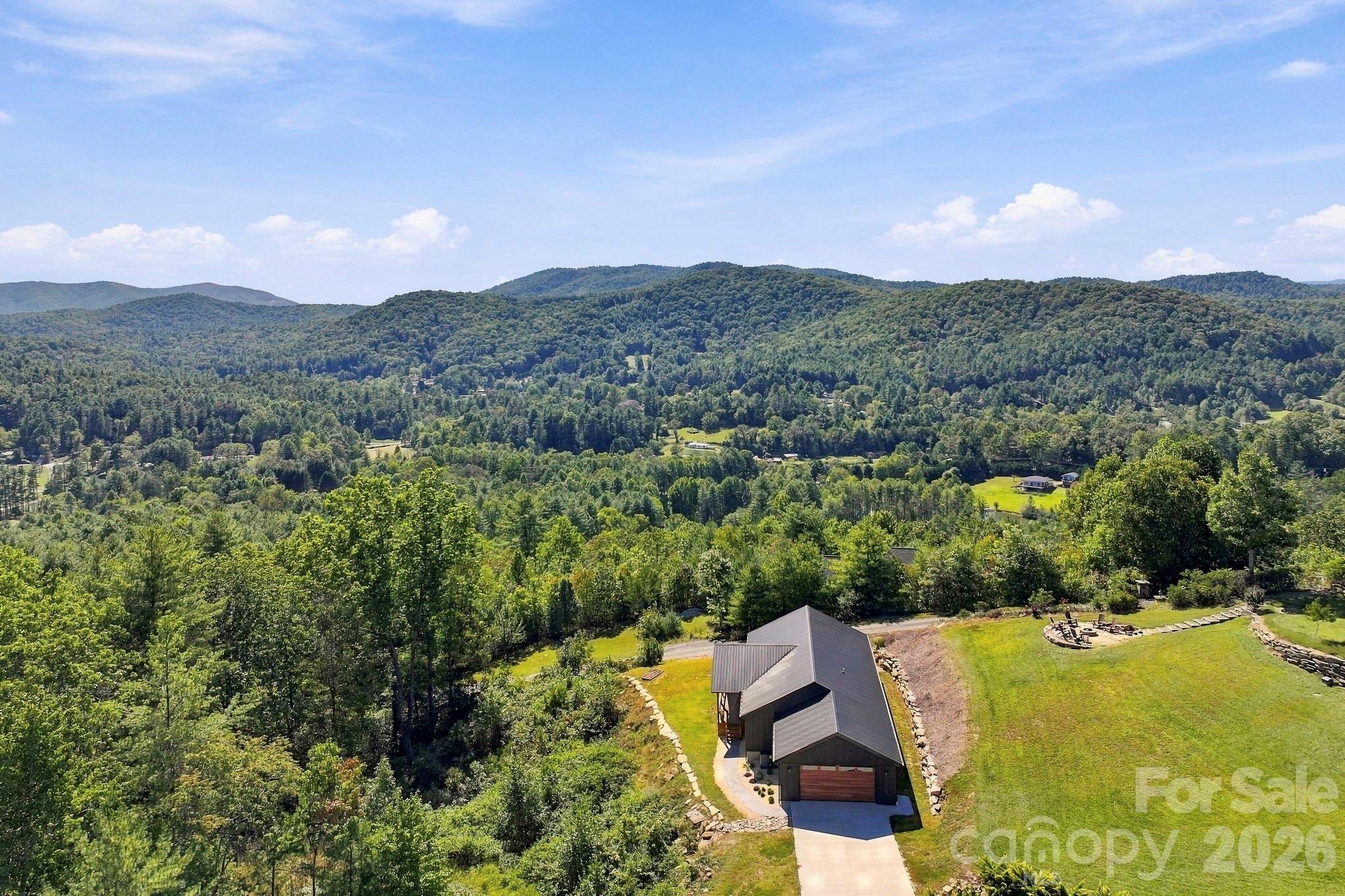 669 Crystal Heights Drive Property Photo 4