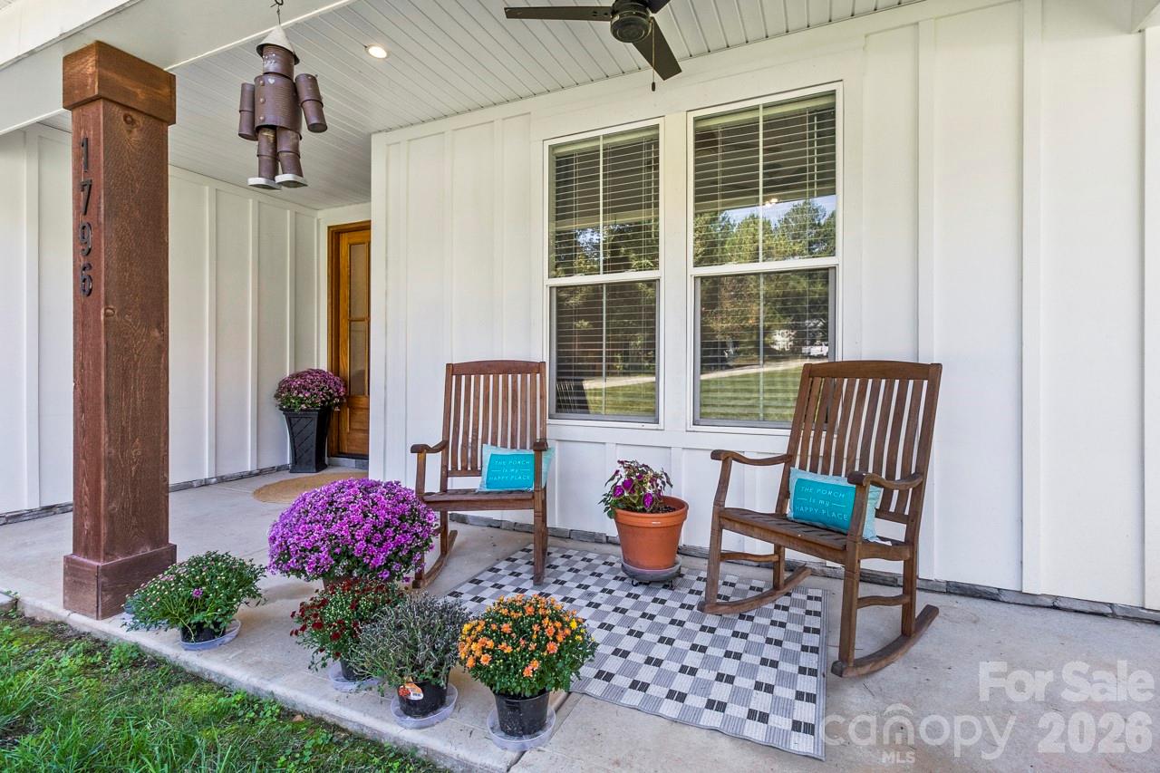 1796 Cranwell Drive Property Photo 3