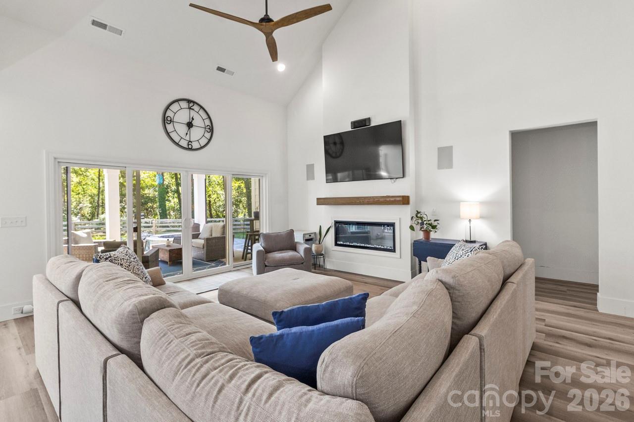 1796 Cranwell Drive Property Photo 13