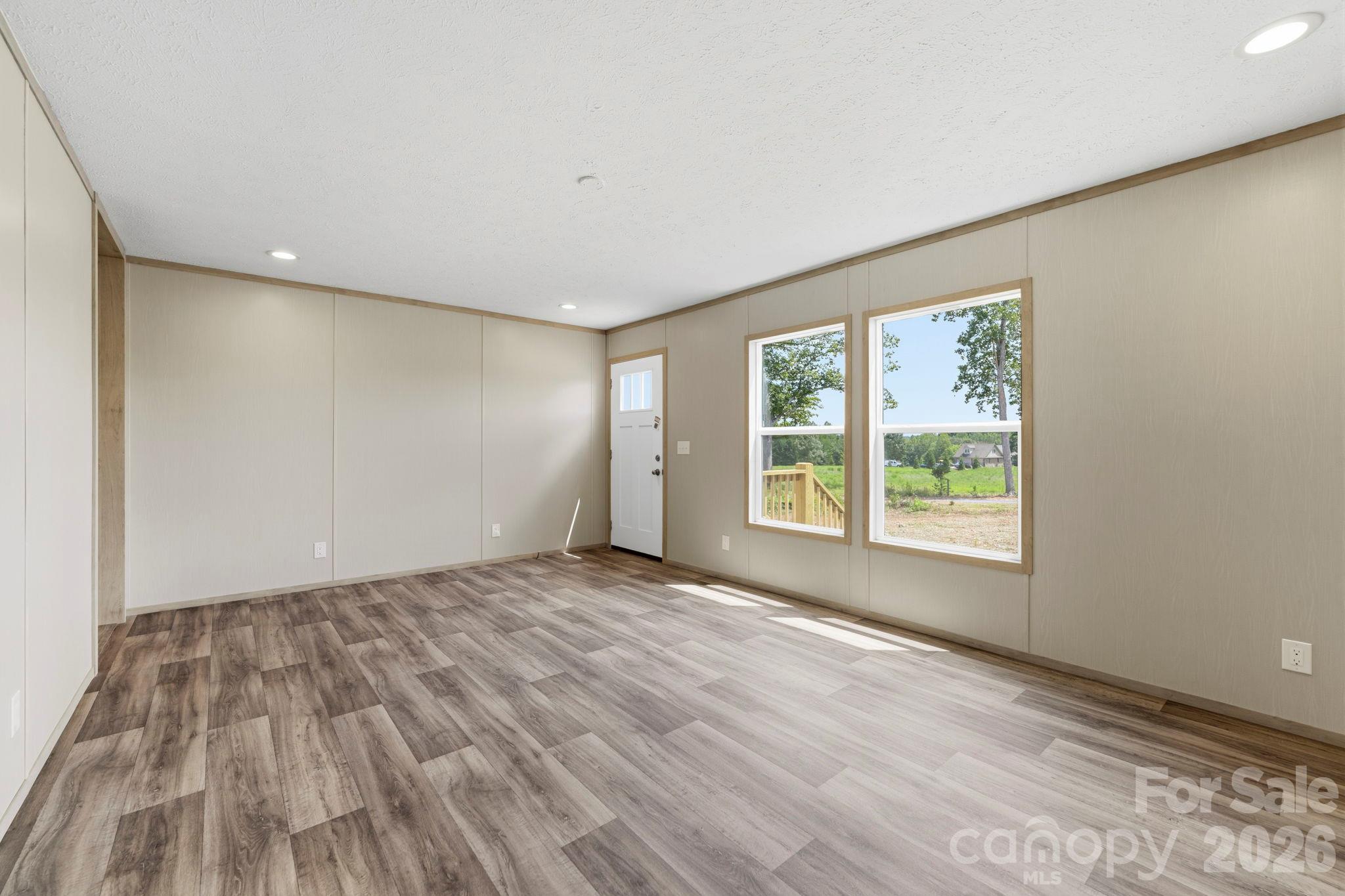 865 Windblow Road Property Photo 7