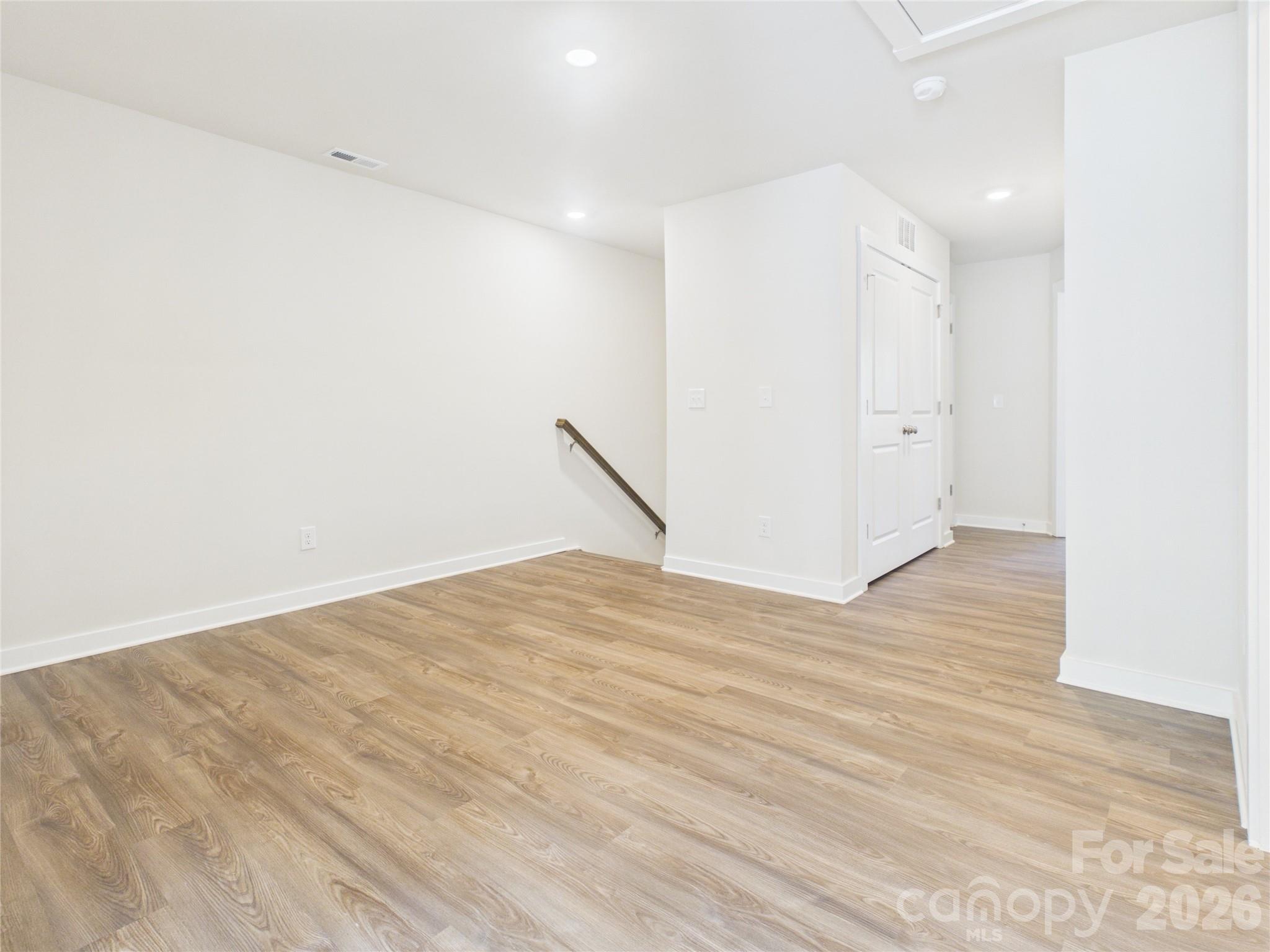 105 Dilling Street 02 Property Photo 18