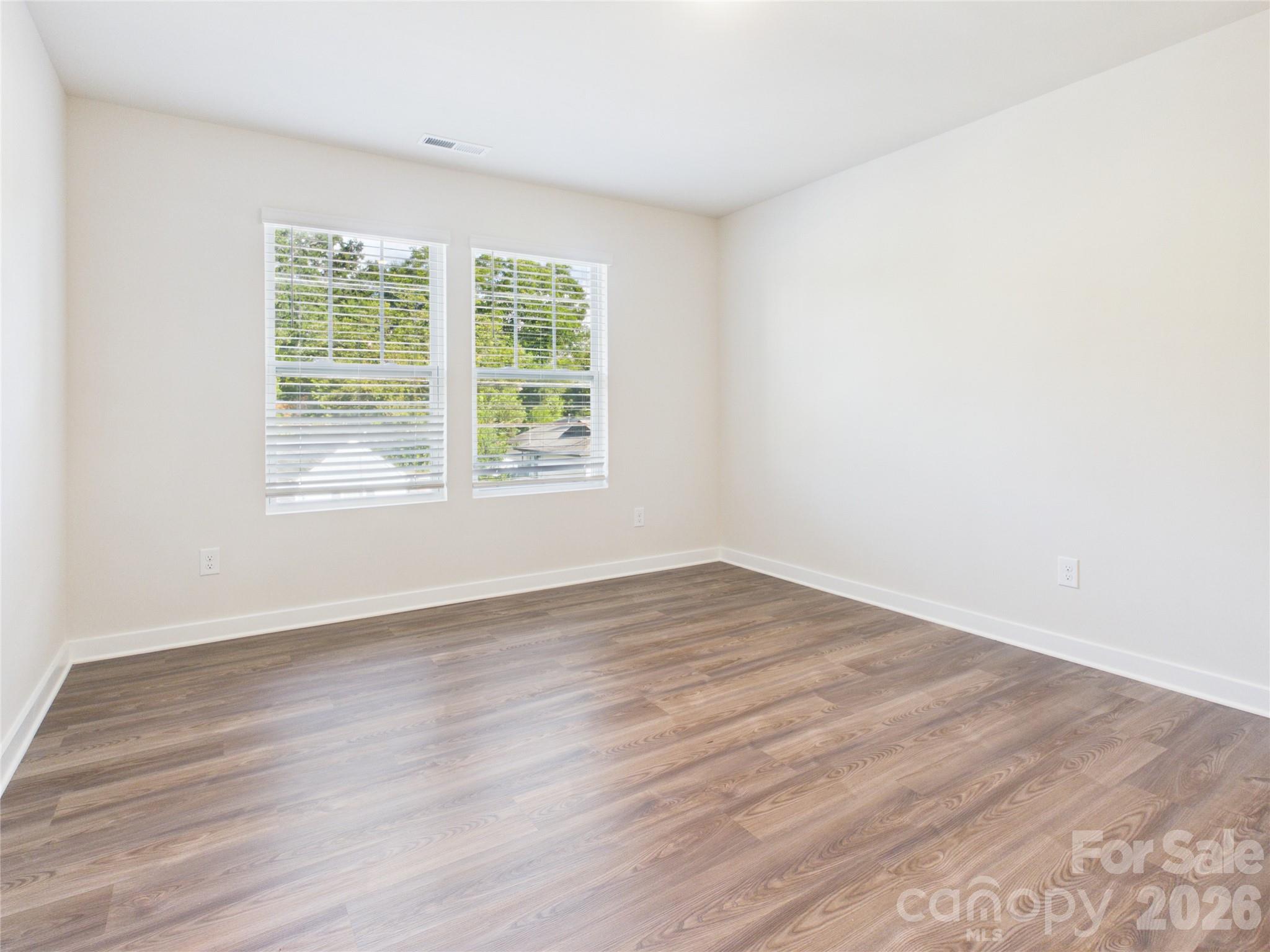 105 Dilling Street 02 Property Photo 22