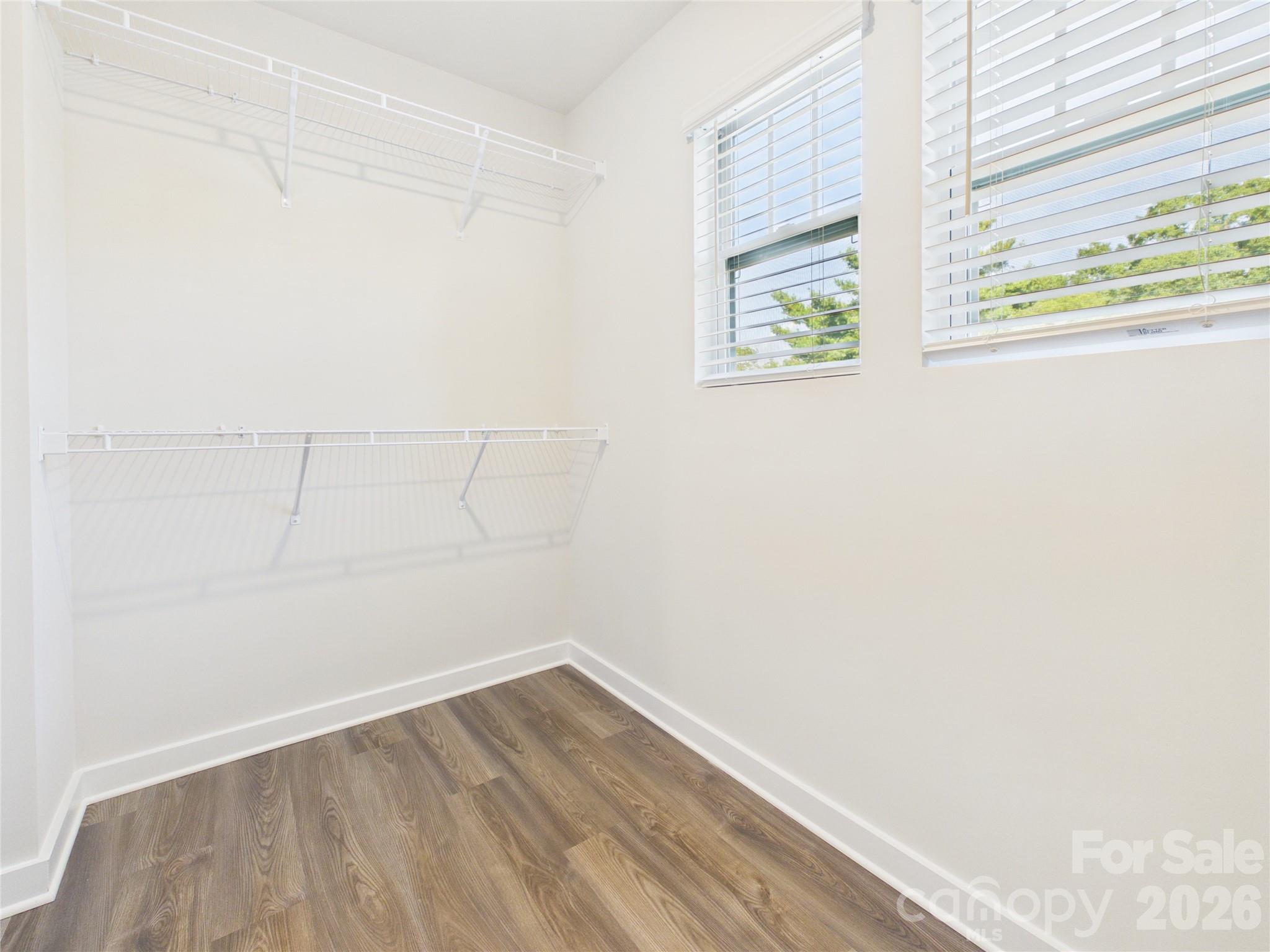 105 Dilling Street 02 Property Photo 24