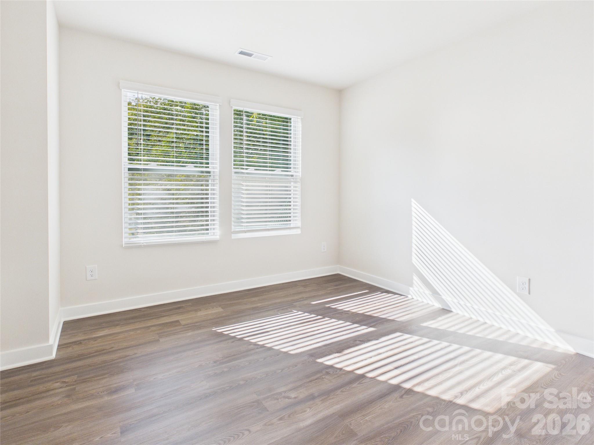 105 Dilling Street 02 Property Photo 29