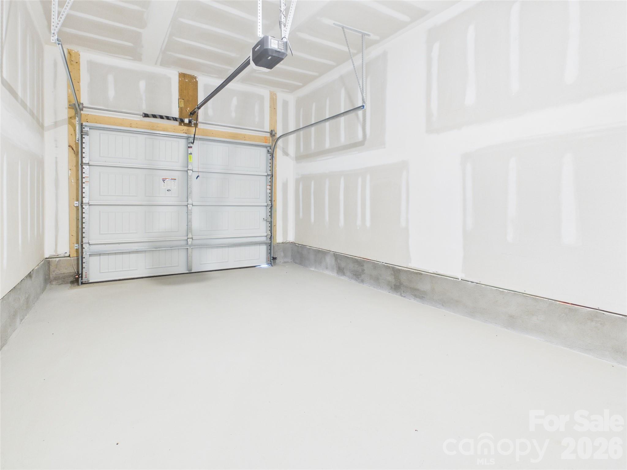 105 Dilling Street 02 Property Photo 31