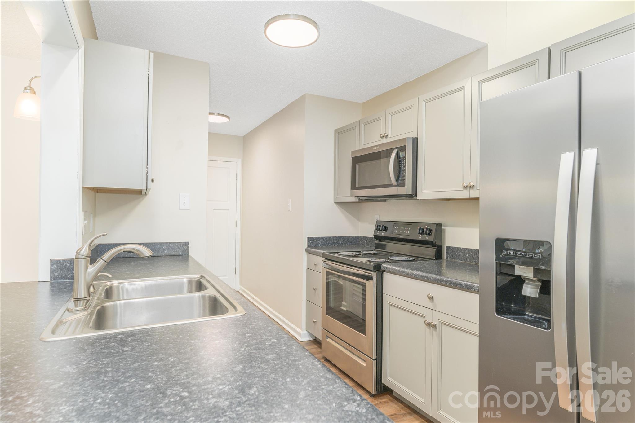 8 Muirfield Place Property Photo 16