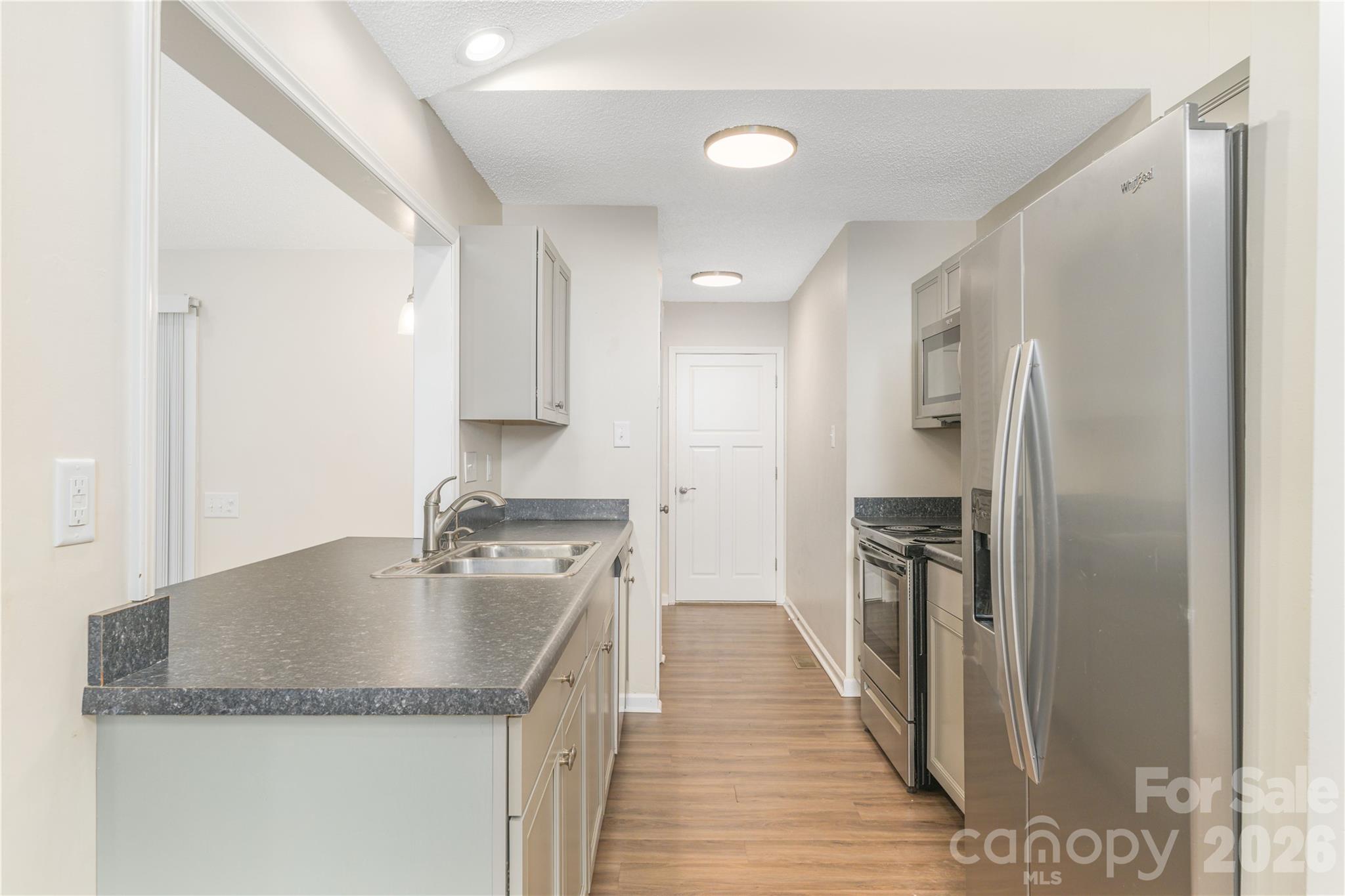 8 Muirfield Place Property Photo 18