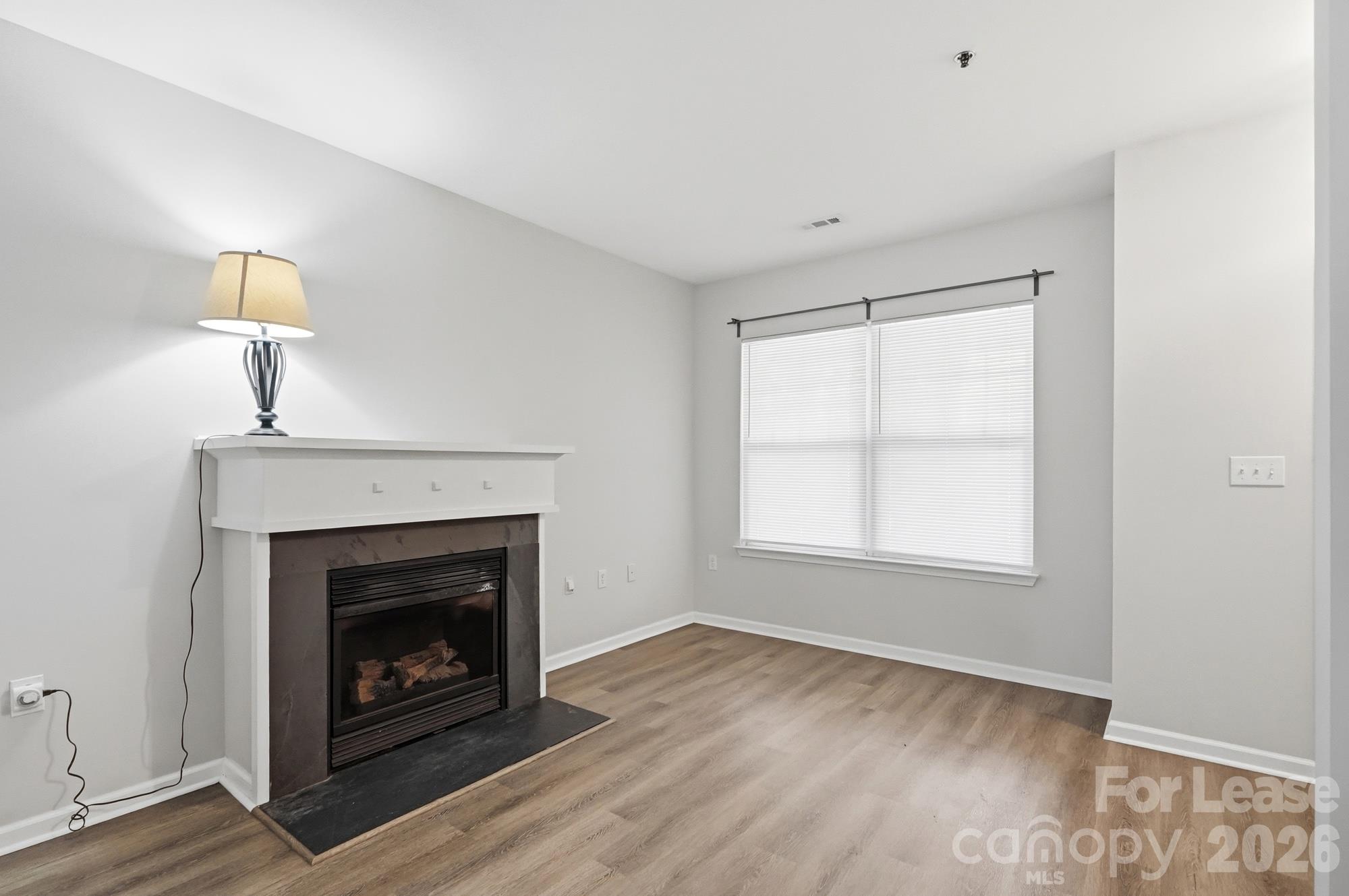 614 E 9th Street Property Photo 14