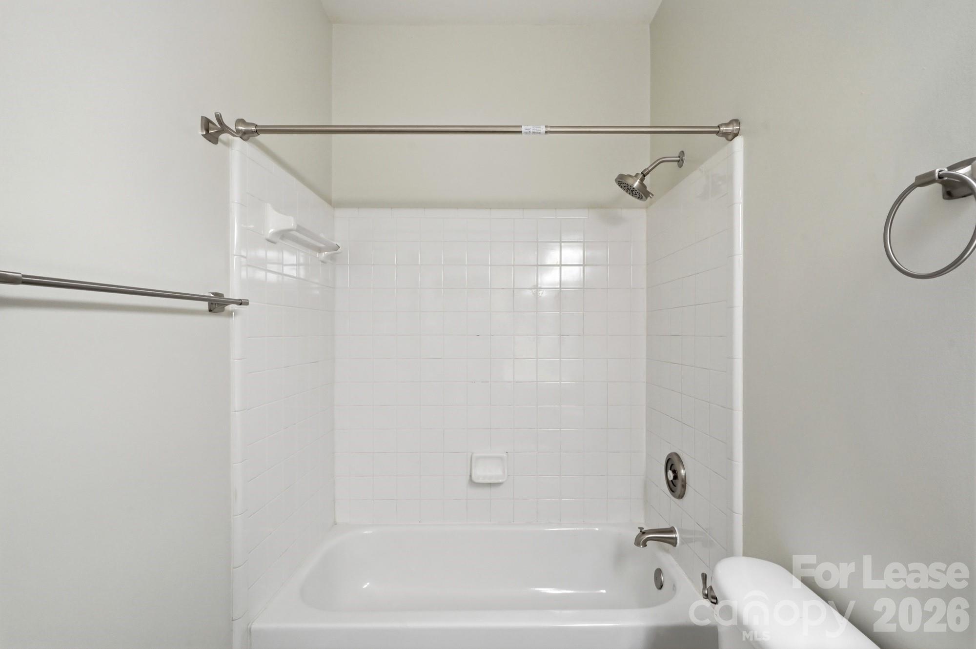 614 E 9th Street Property Photo 44