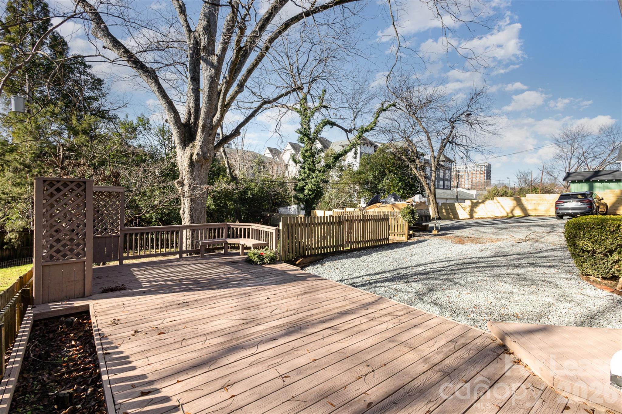 320 E Worthington Avenue Property Photo 10