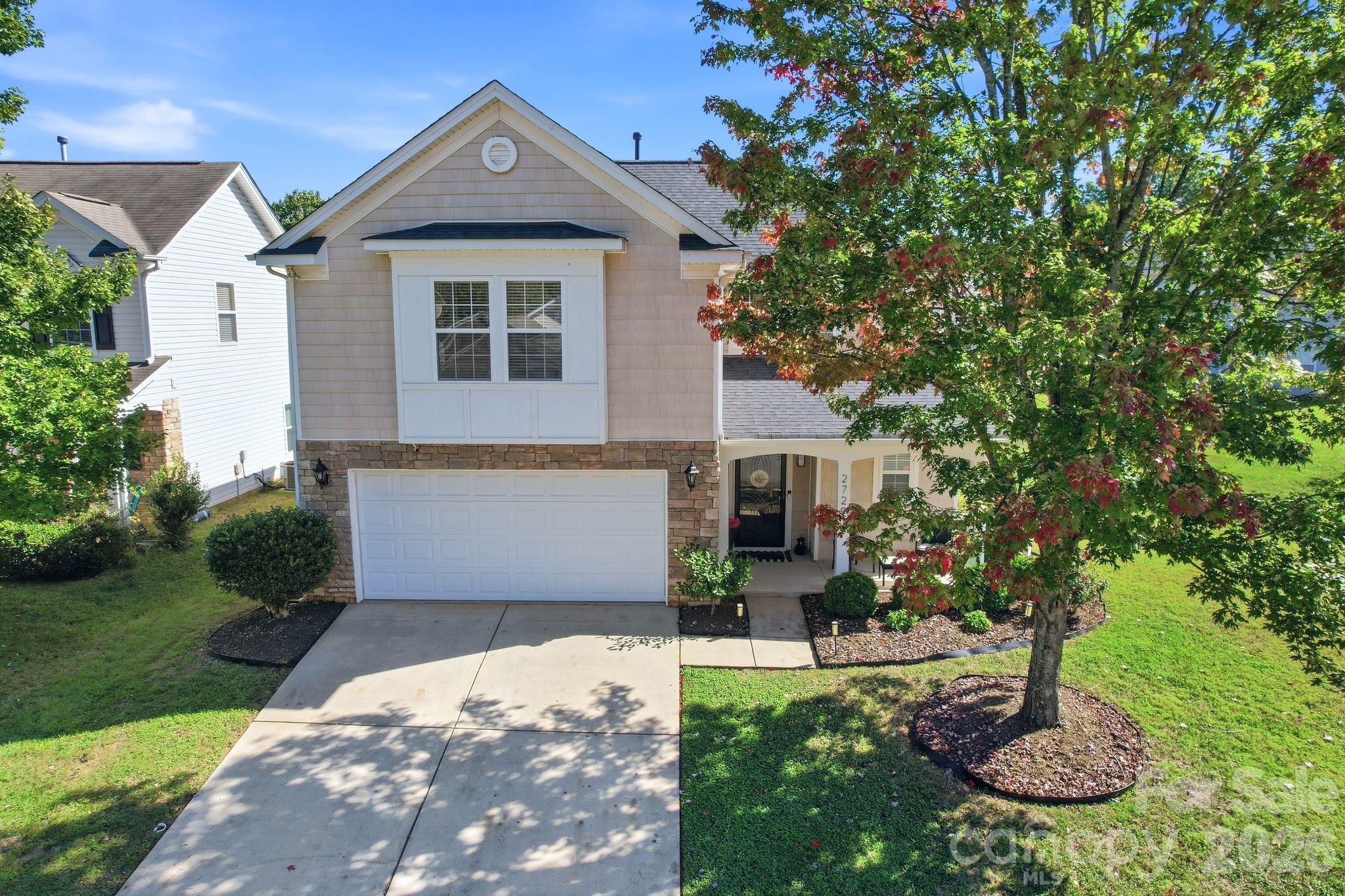 2729 Markham Woods Court Property Photo 1