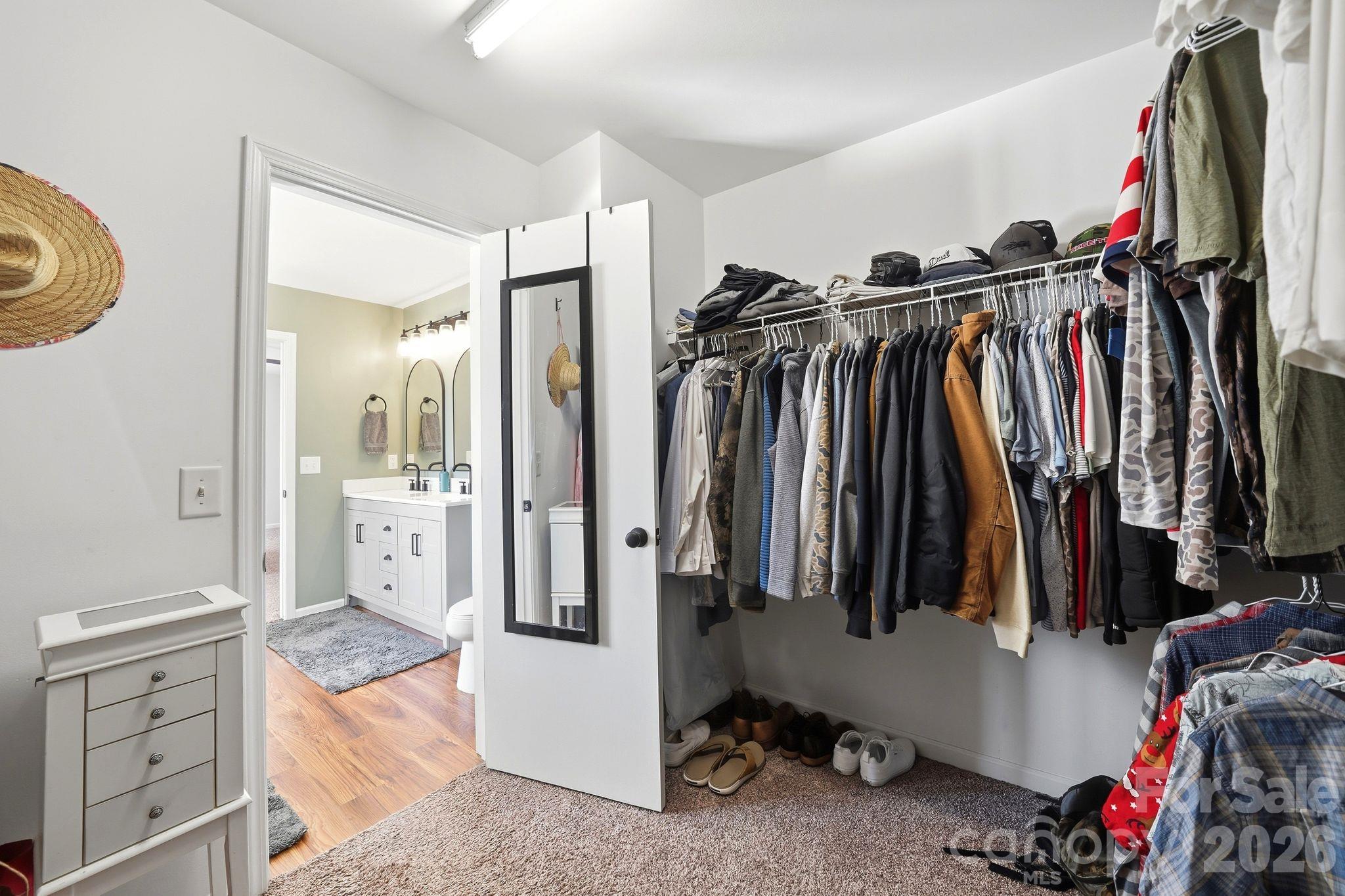 2729 Markham Woods Court Property Photo 20