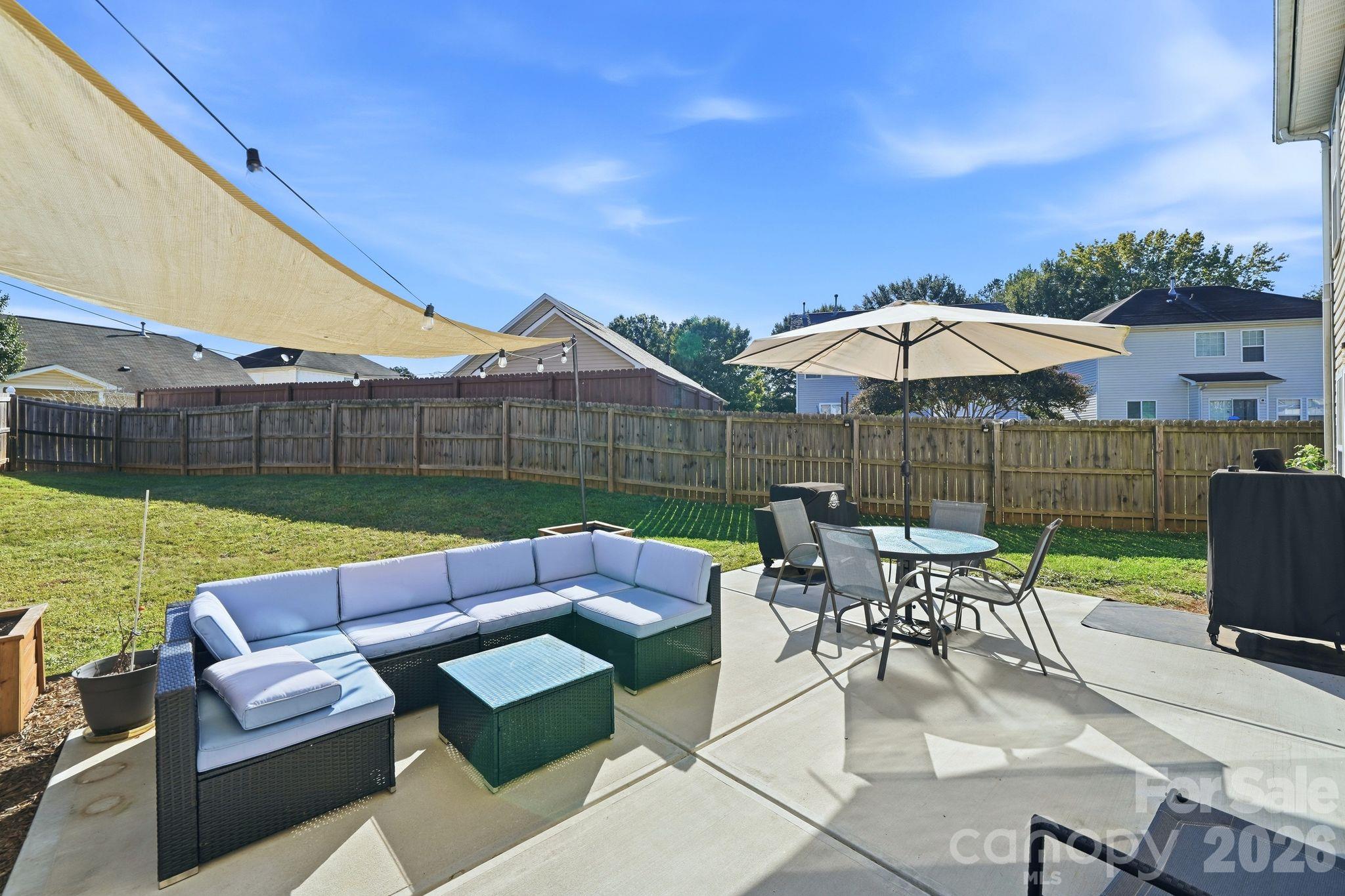 2729 Markham Woods Court Property Photo 28