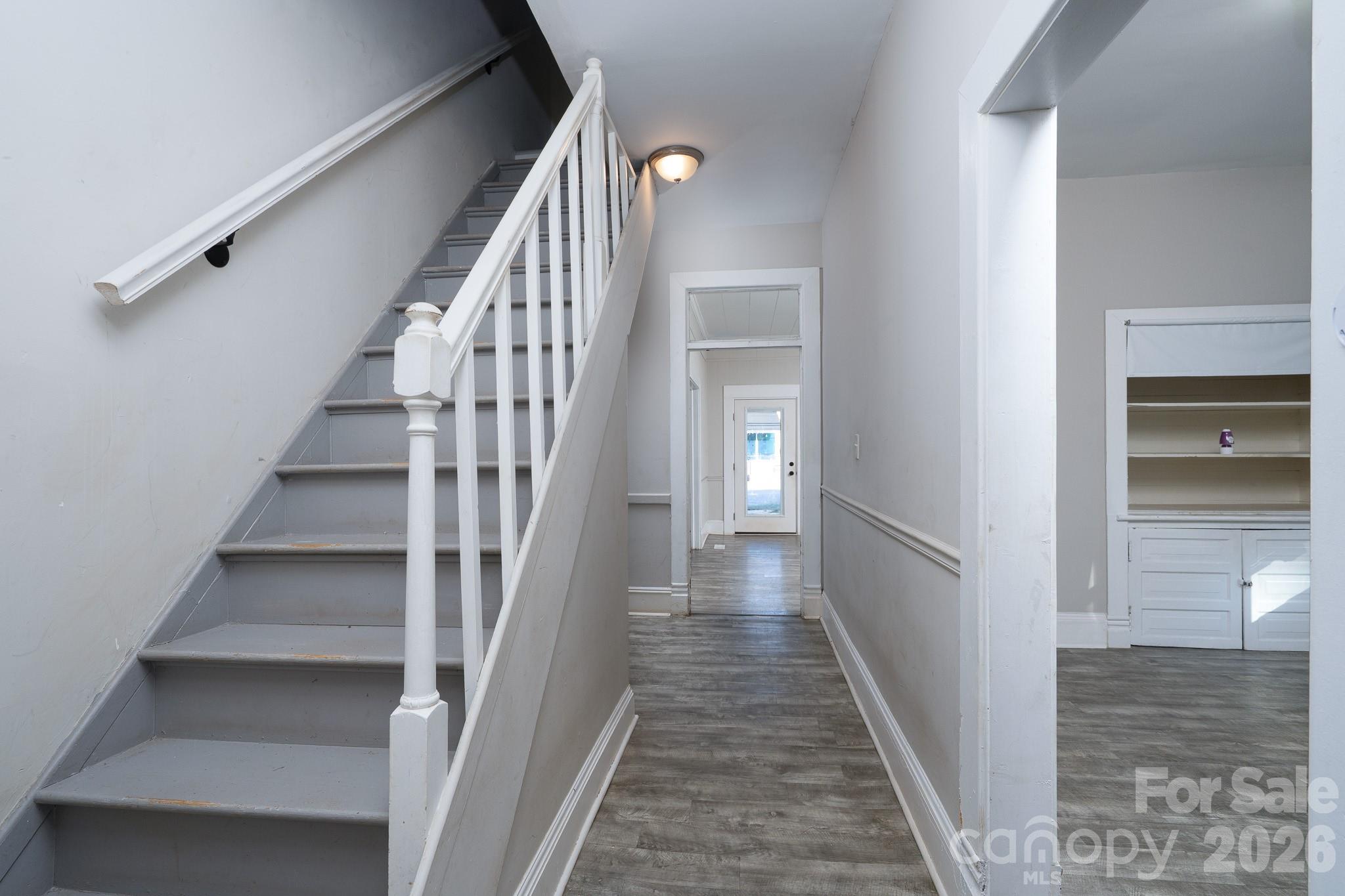 1033 S Fulton Street Property Photo 14