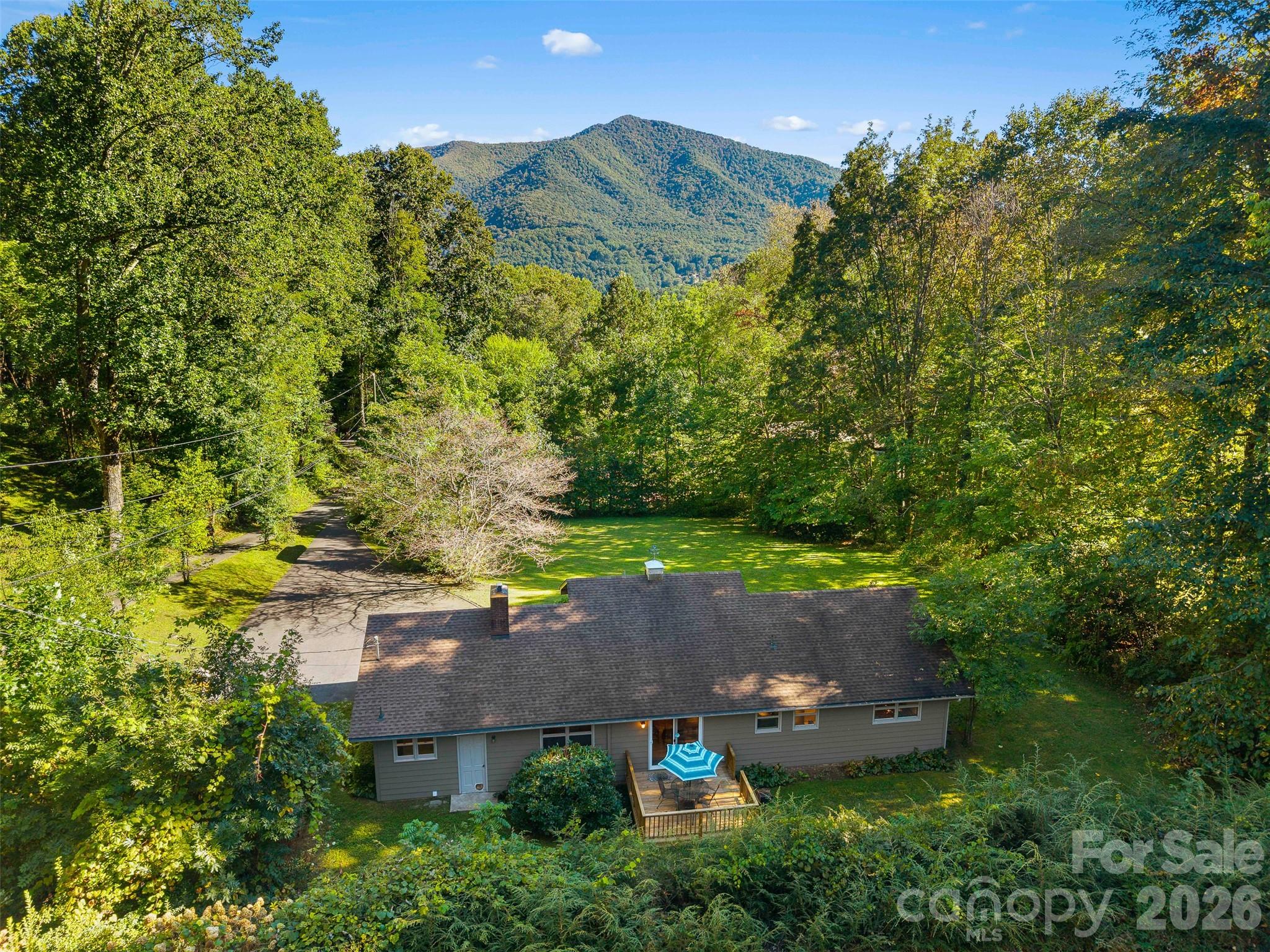 537 Winchester Creek Road Property Photo 2