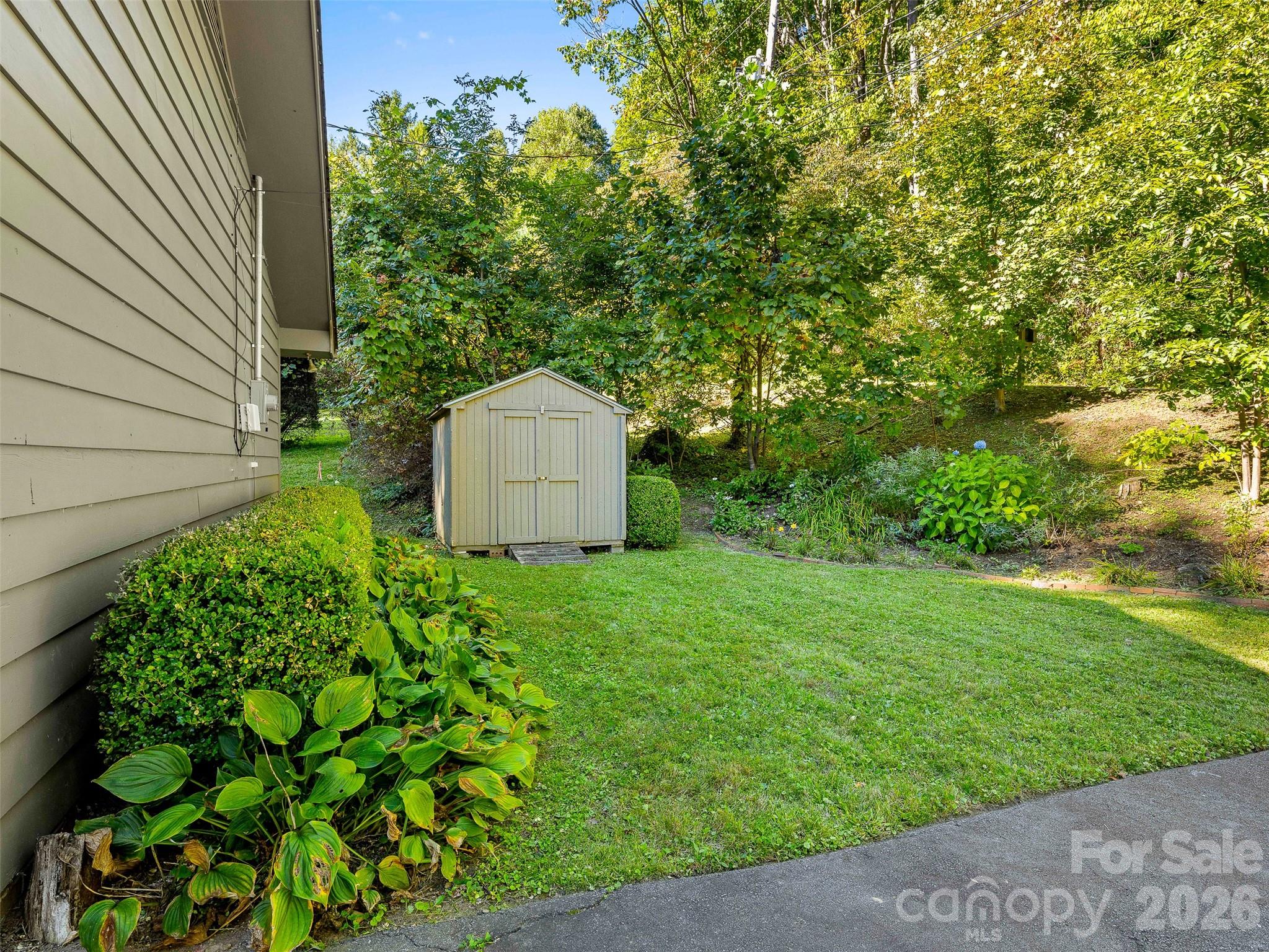 537 Winchester Creek Road Property Photo 11