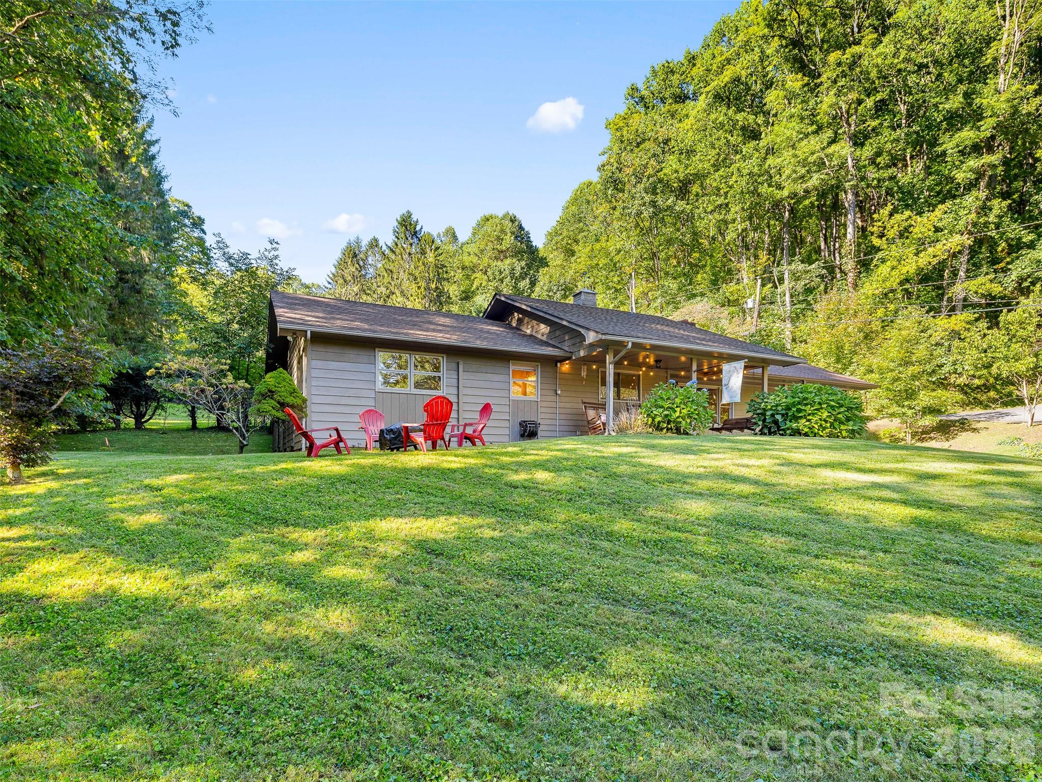 537 Winchester Creek Road Property Photo 13