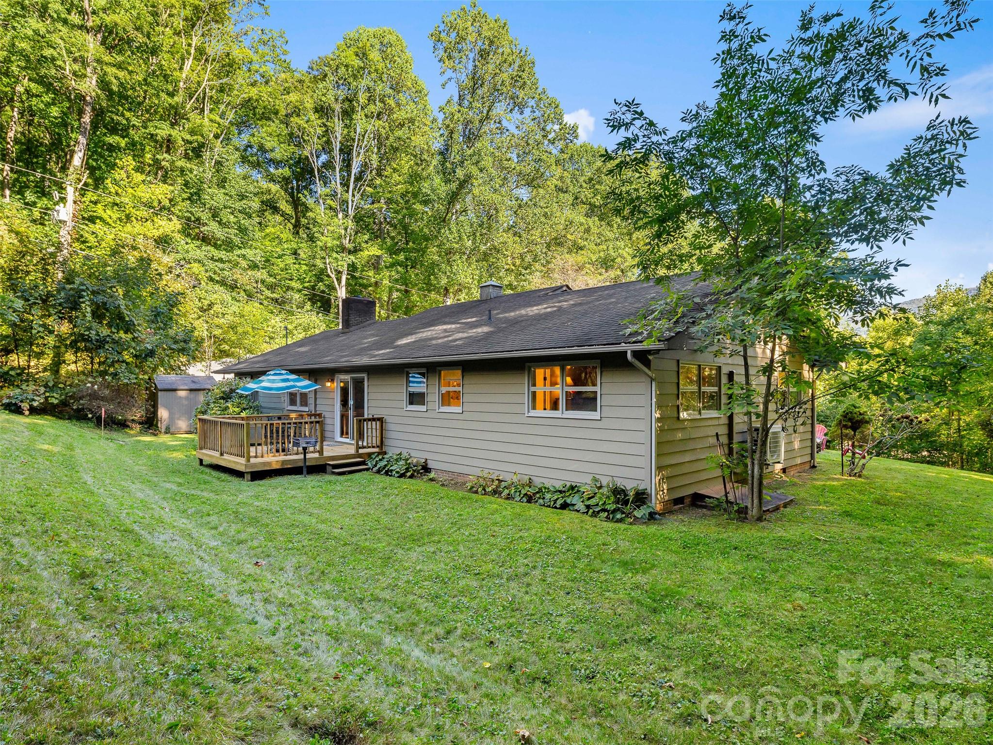537 Winchester Creek Road Property Photo 16