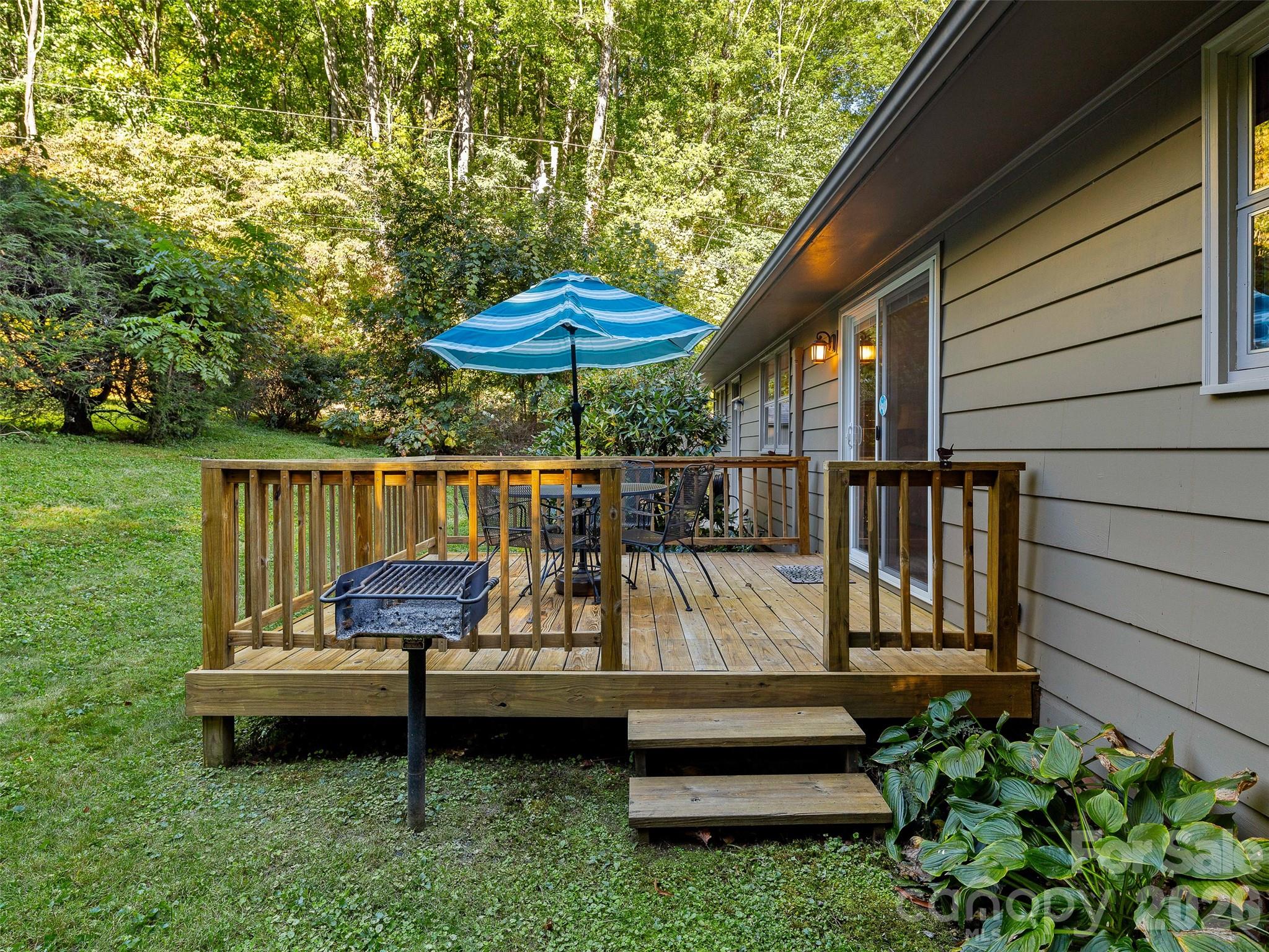 537 Winchester Creek Road Property Photo 17
