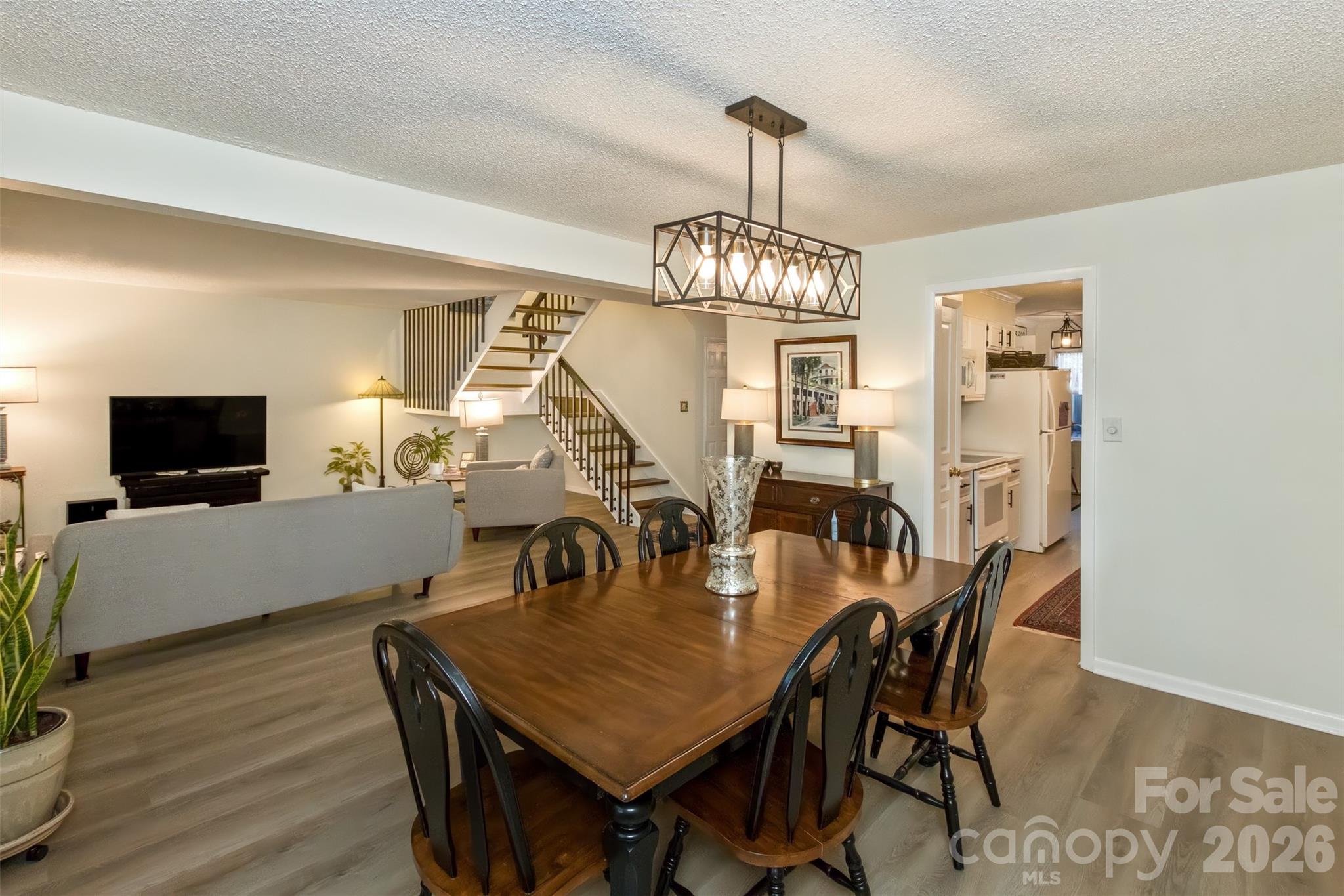 503 Crowfields Lane Property Photo 4