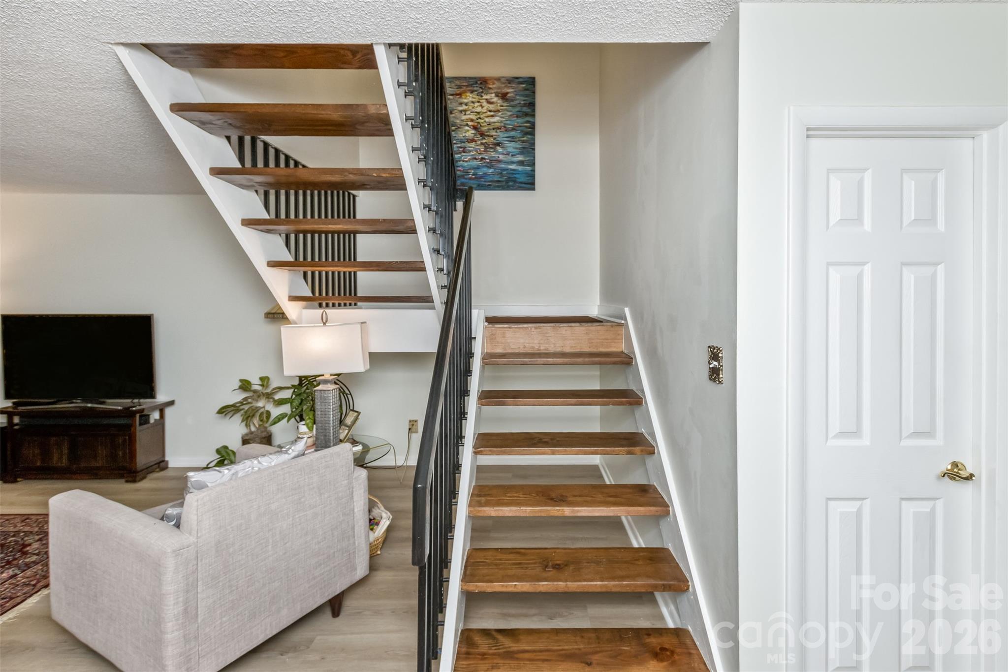 503 Crowfields Lane Property Photo 13