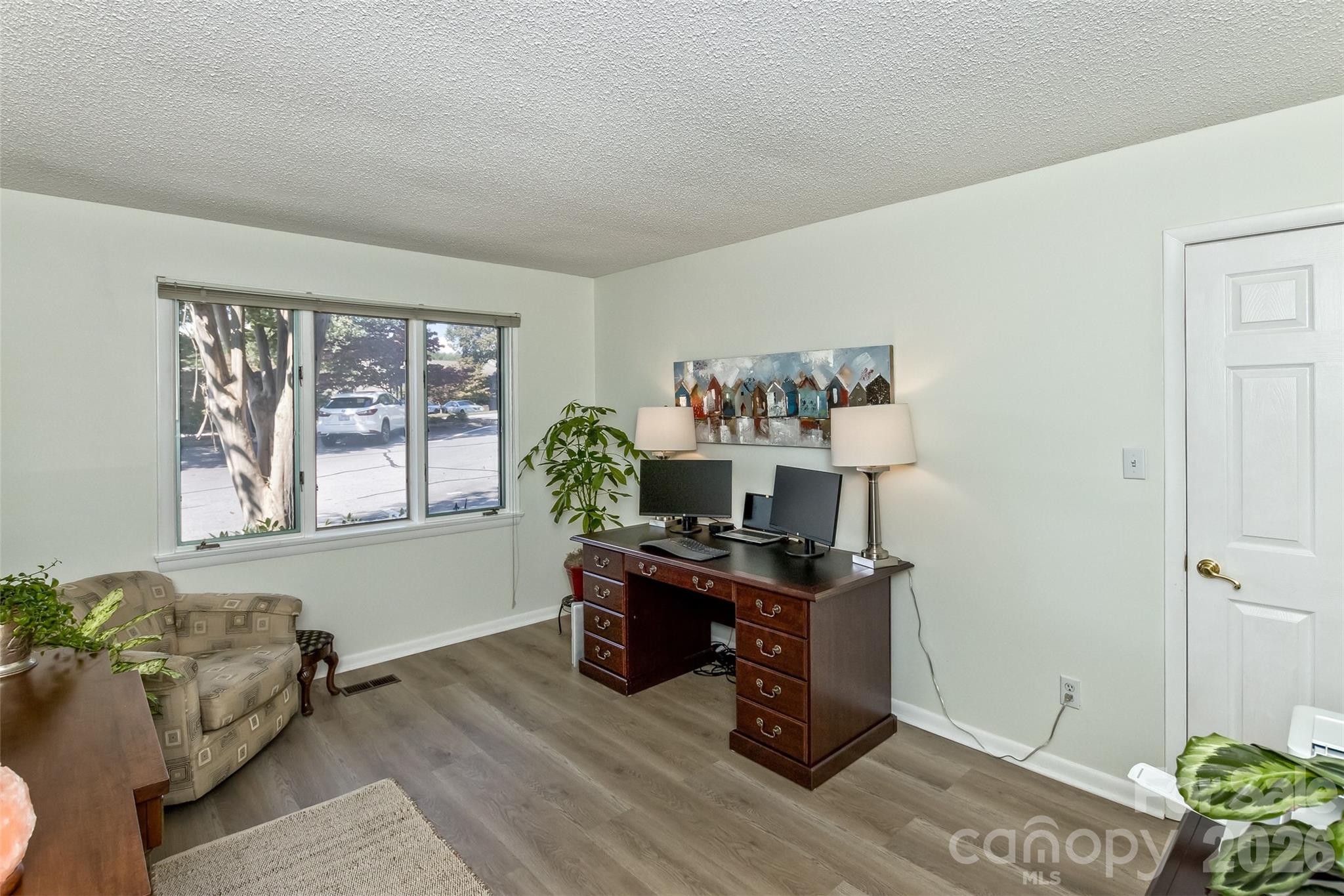 503 Crowfields Lane Property Photo 29