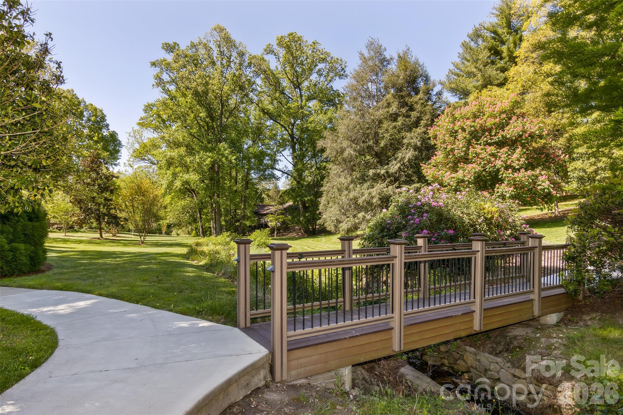 503 Crowfields Lane Property Photo 31