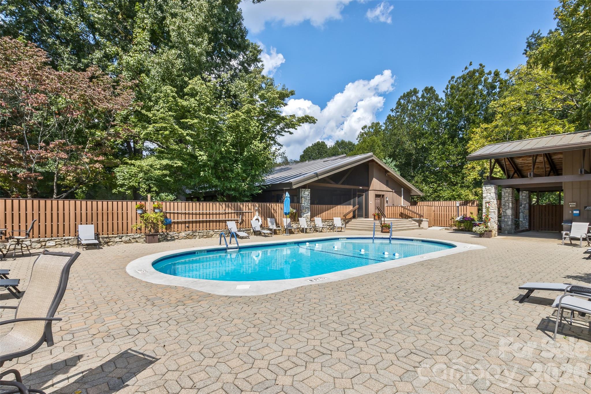 503 Crowfields Lane Property Photo 41