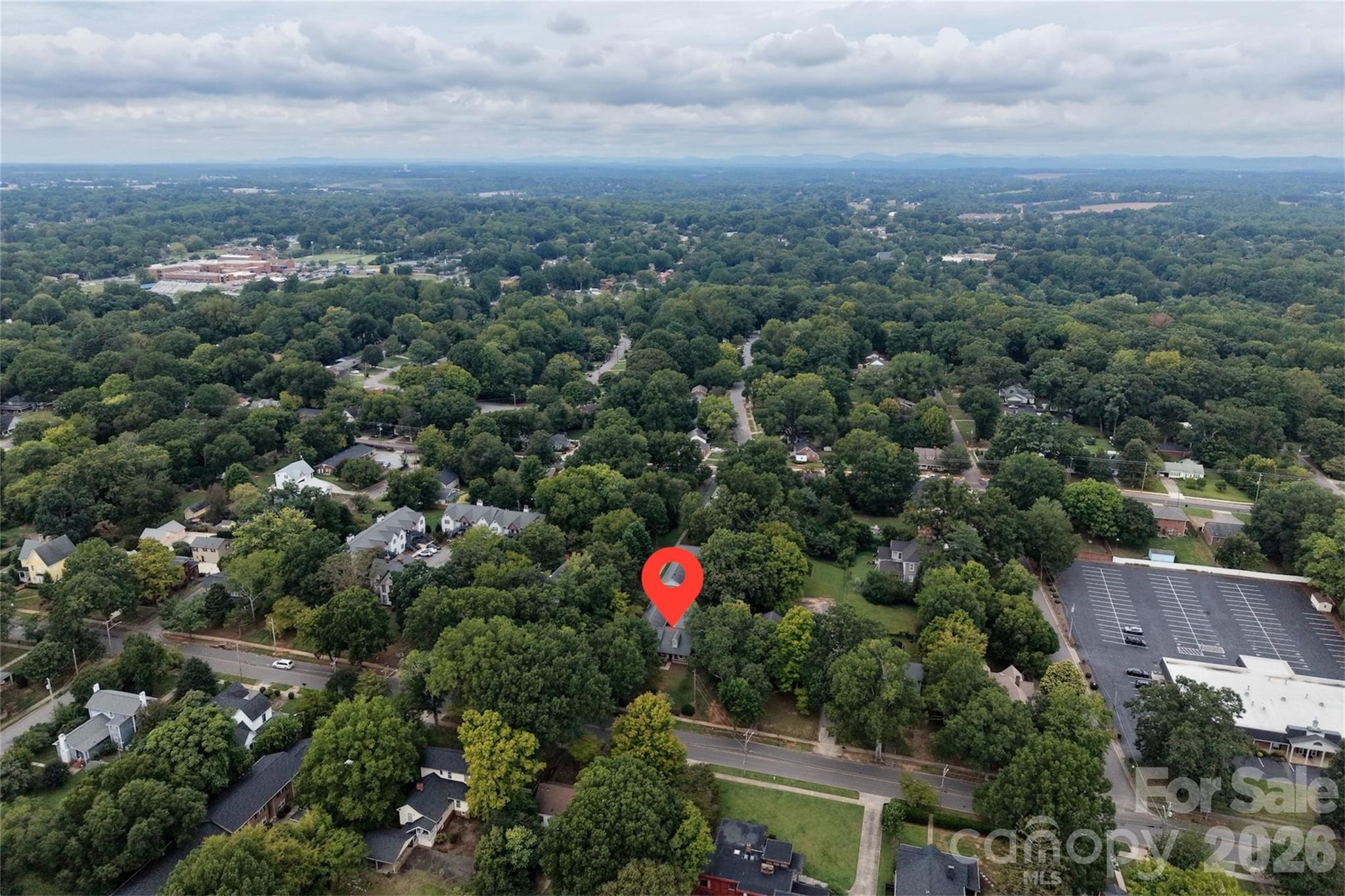 625 Davie Avenue Property Photo 19