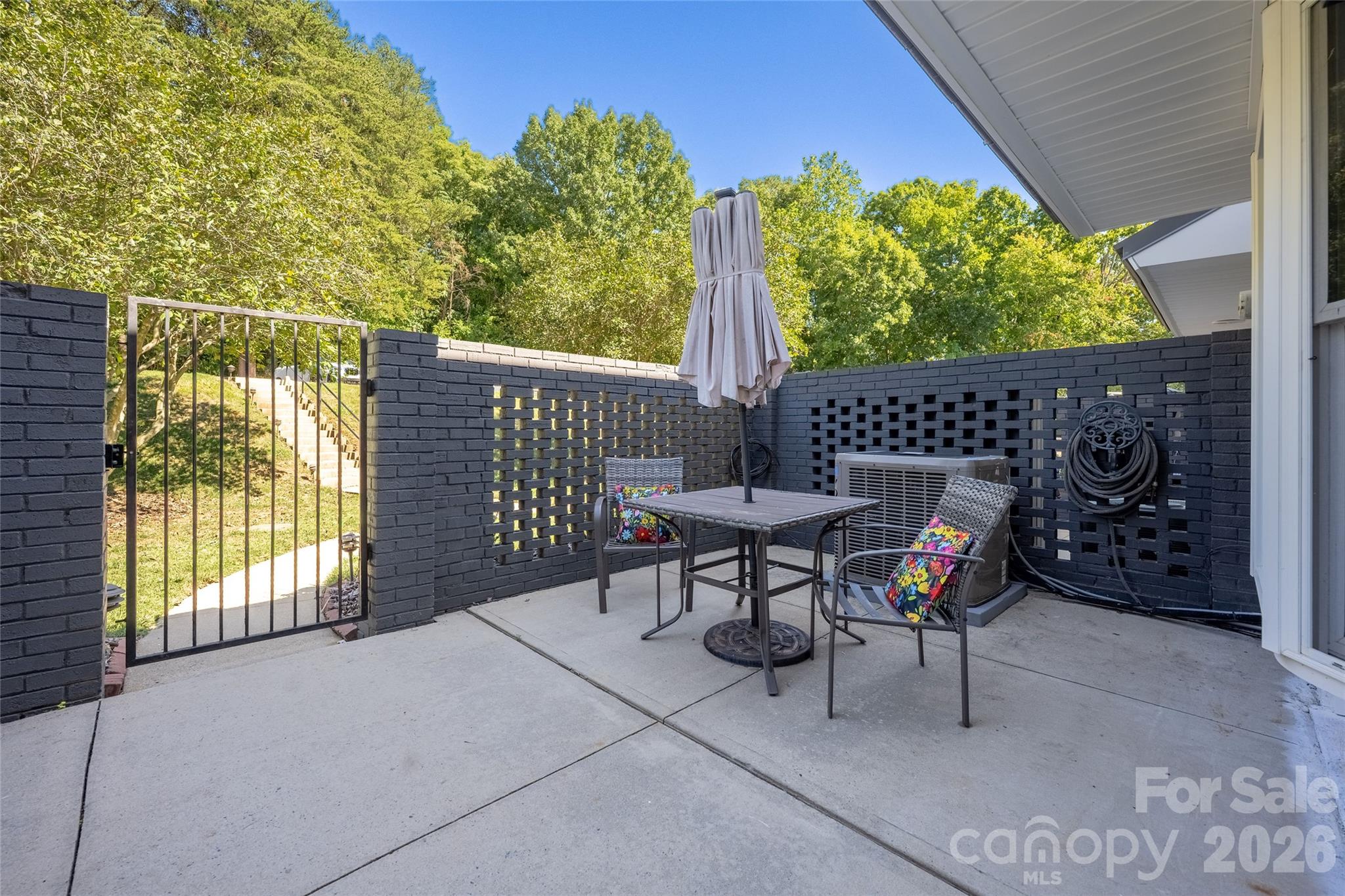 8056 Westcape Drive Property Photo 46