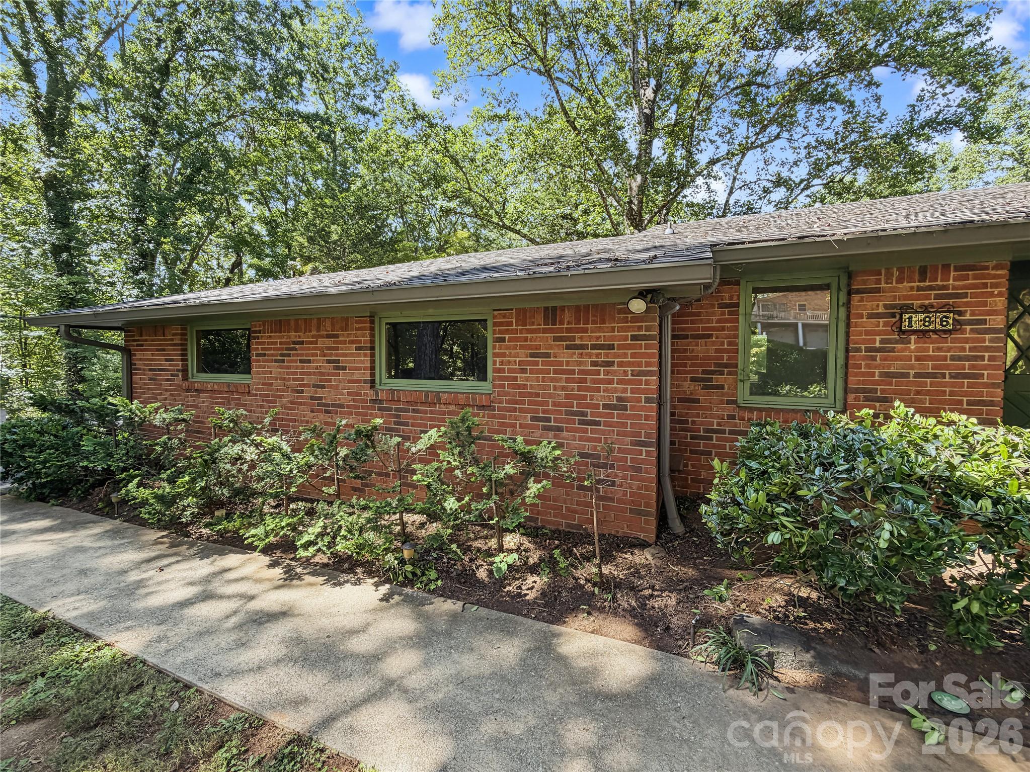 186 Catherine Drive Property Photo 32
