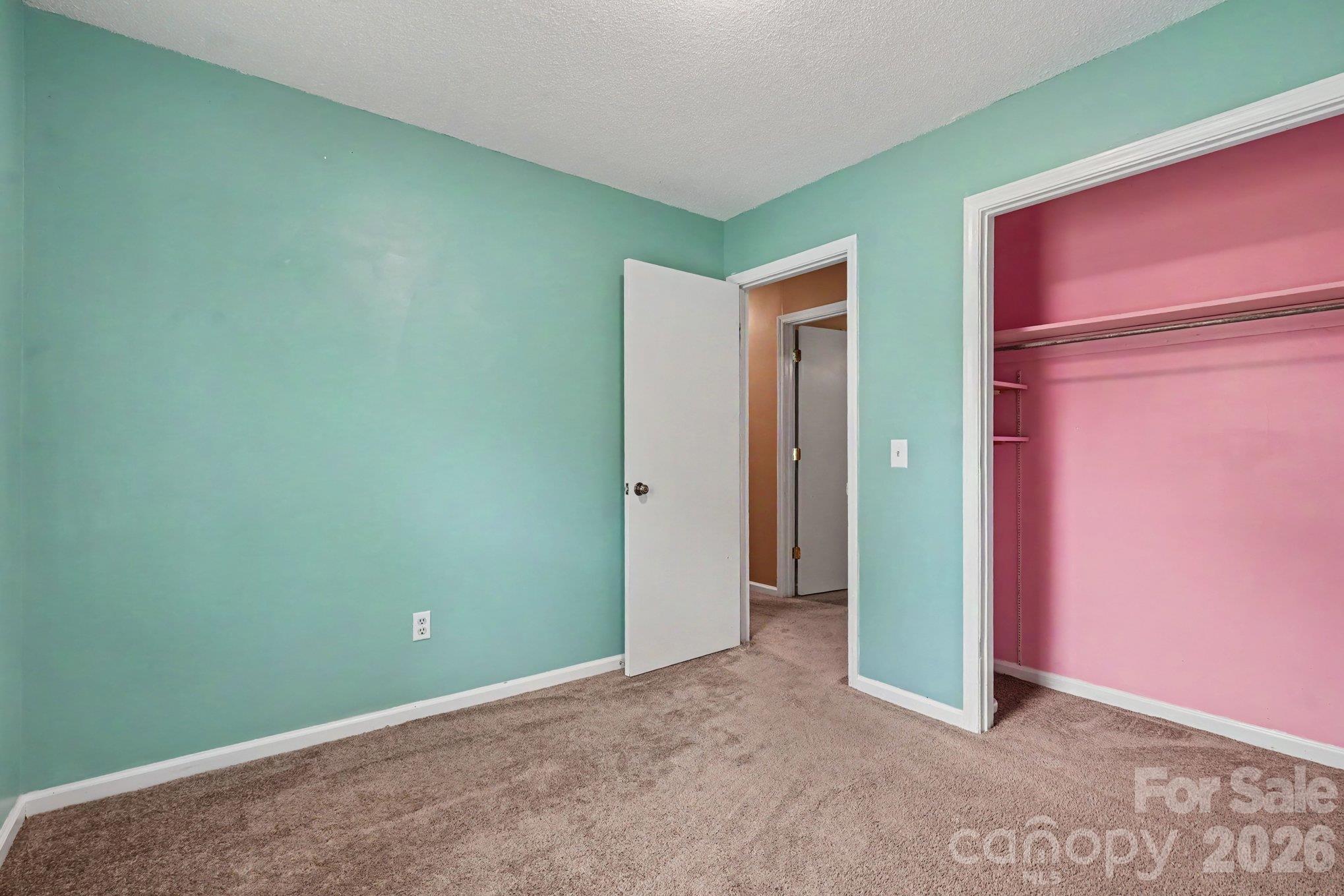 213 Cobblestone Lane Property Photo 15