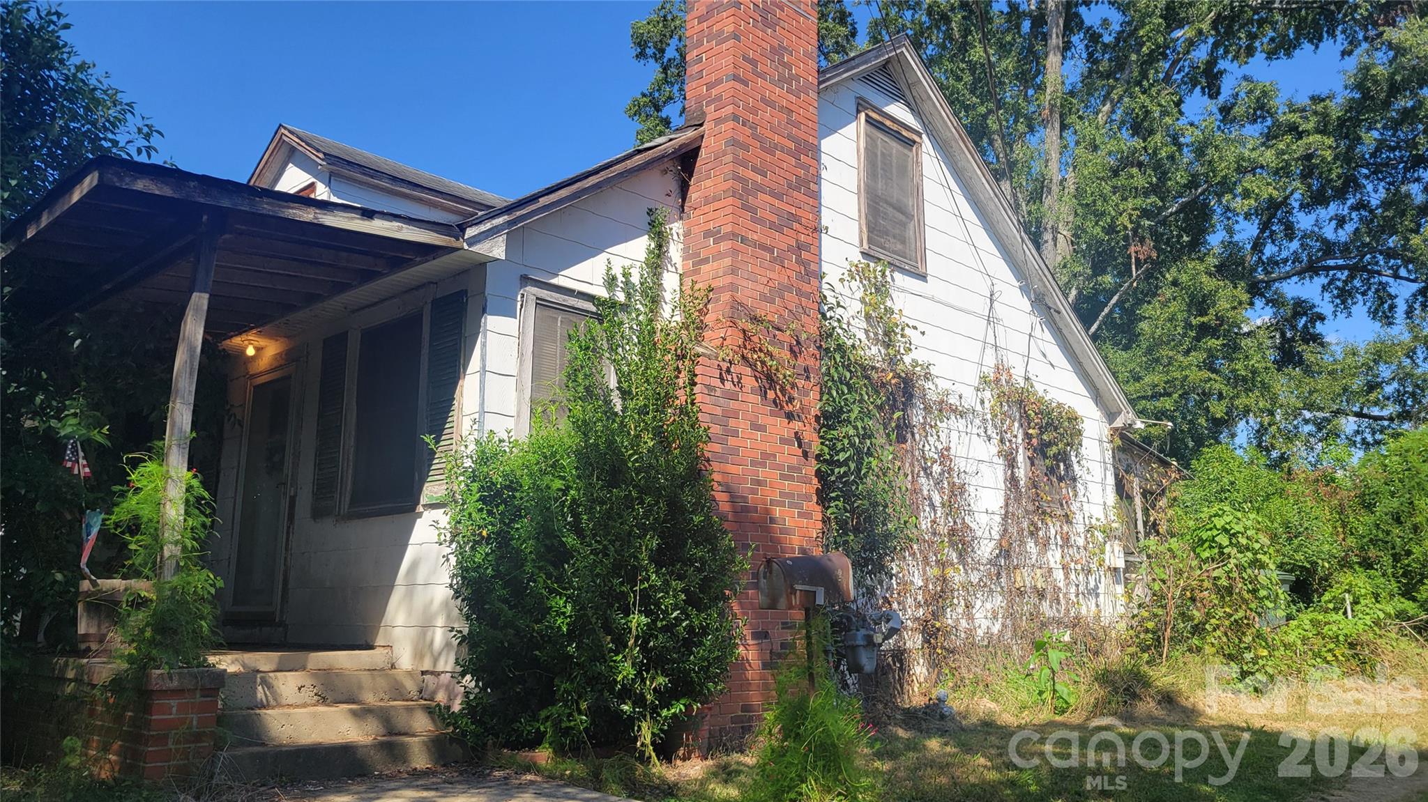 310 N Government Street Property Photo 7