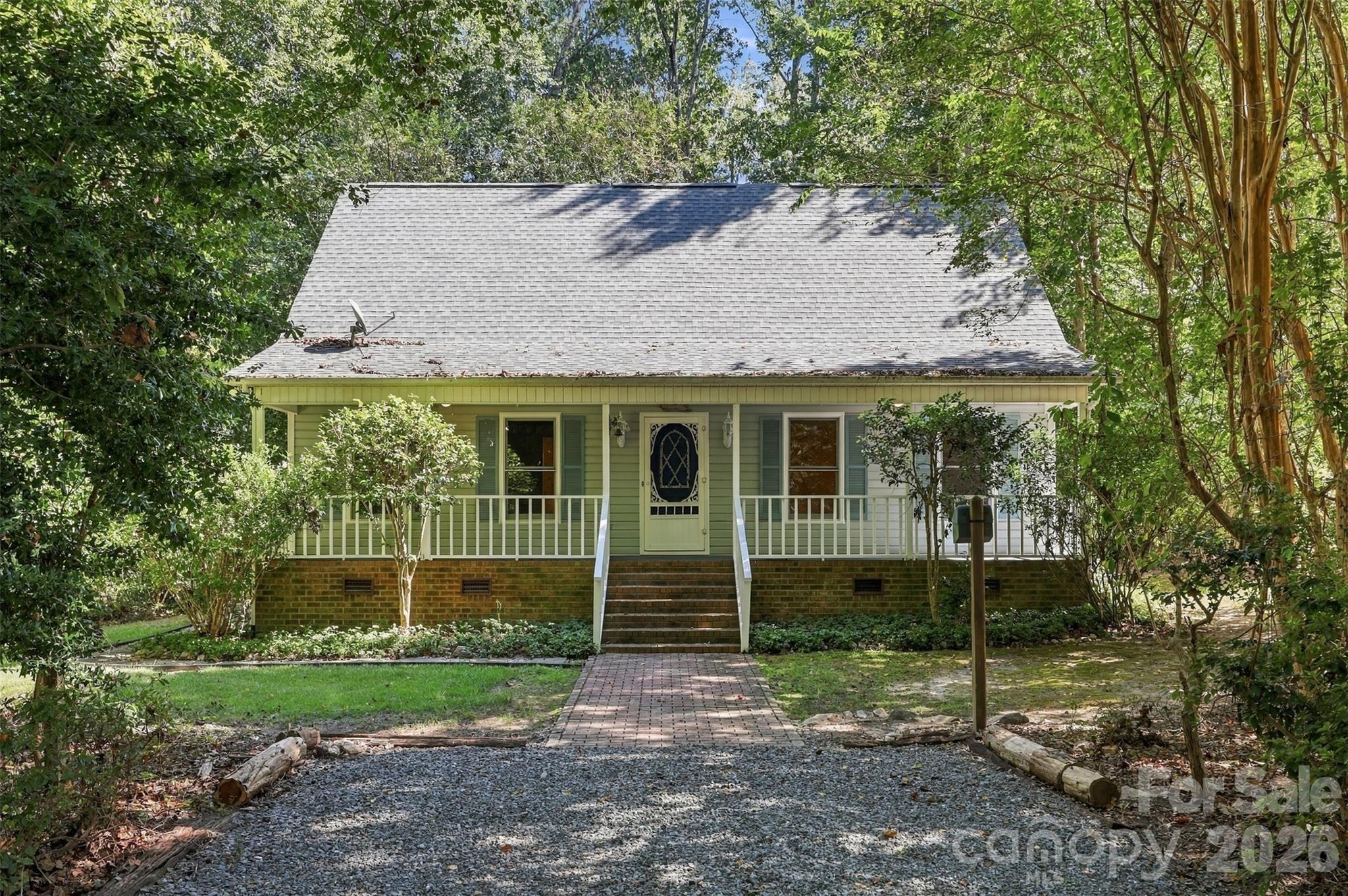 4985 Creek Court