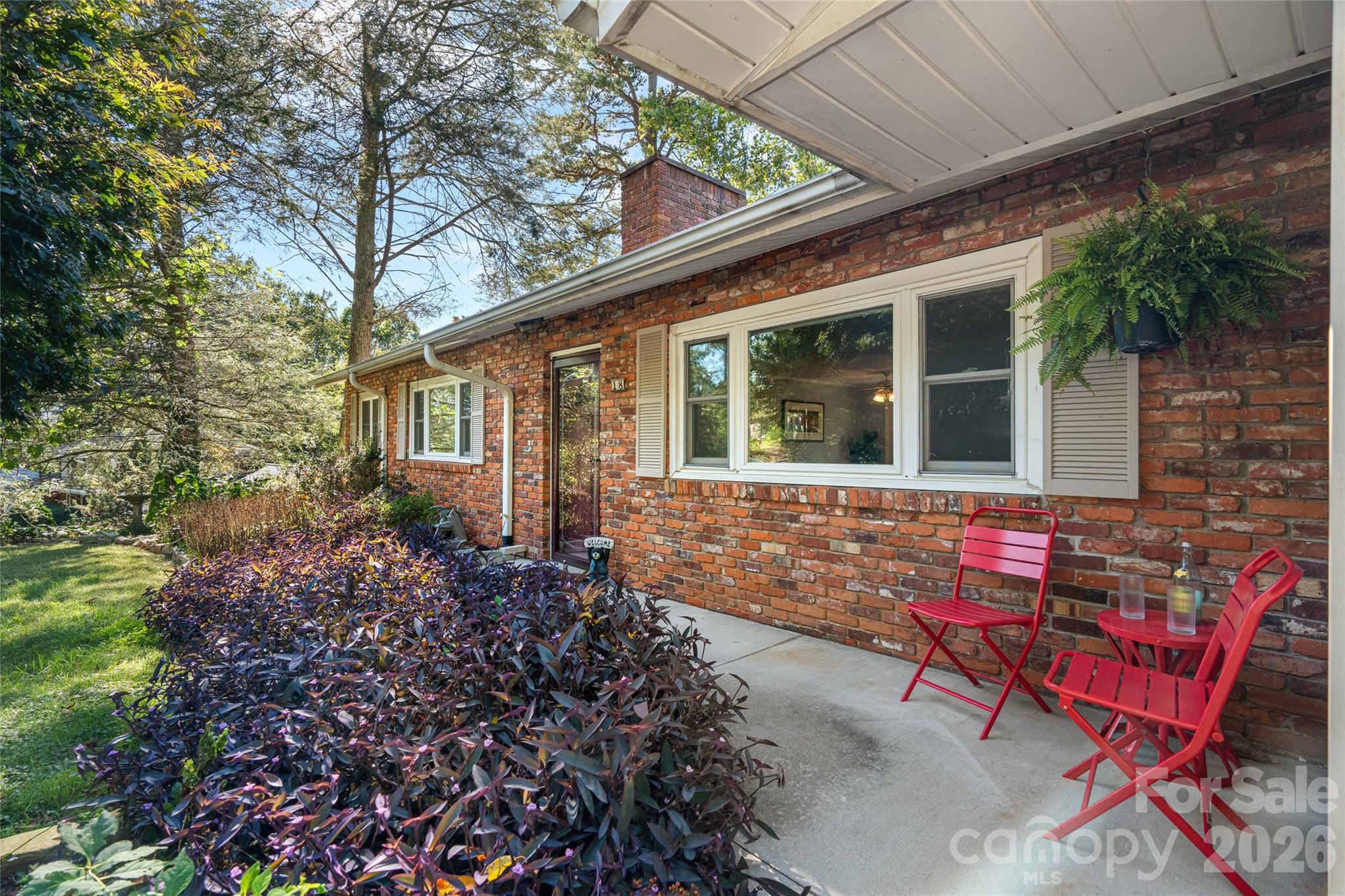 18 Northwood Road Property Photo 2