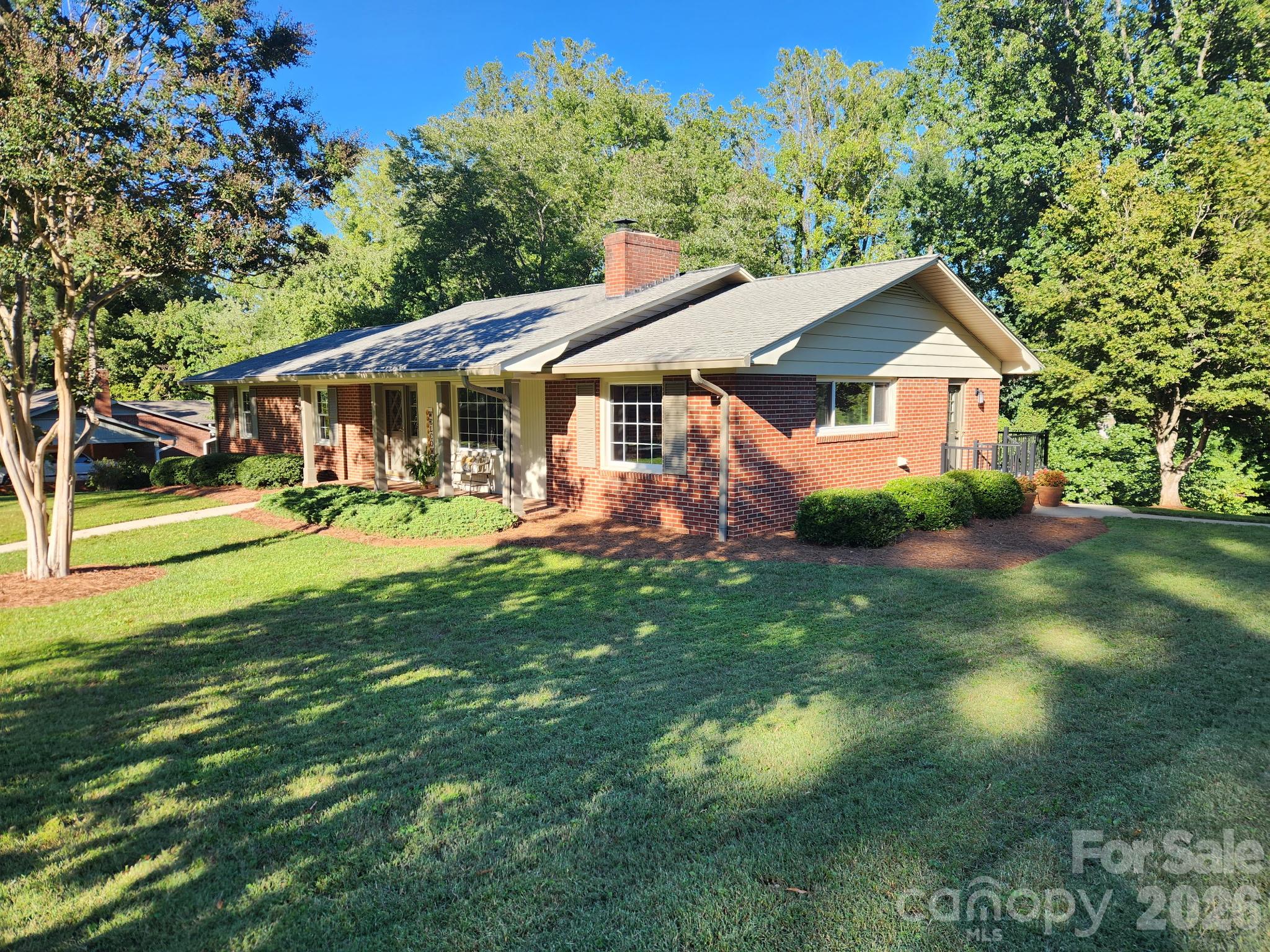1007 Woodland Street Property Photo 2