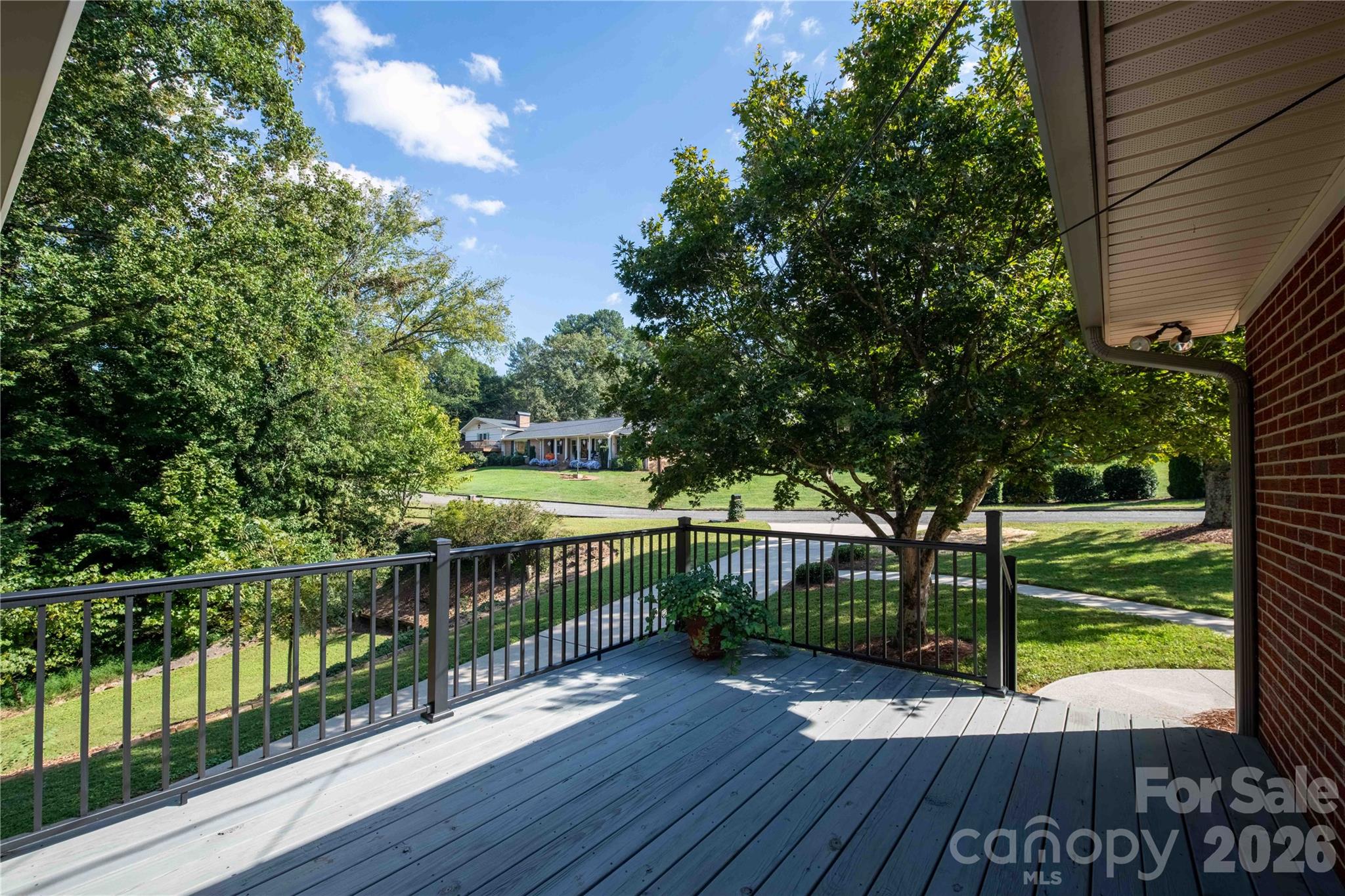 1007 Woodland Street Property Photo 37