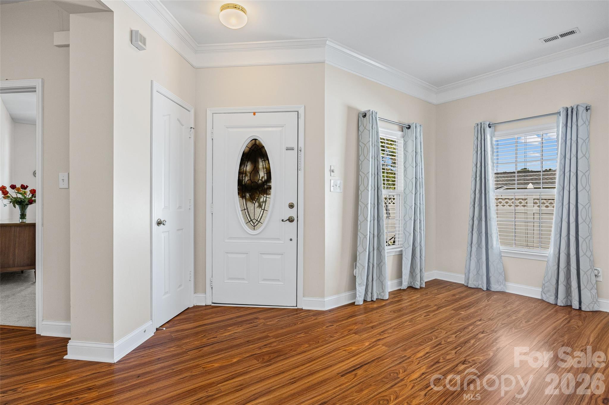 370 Mount Side Way Property Photo 5