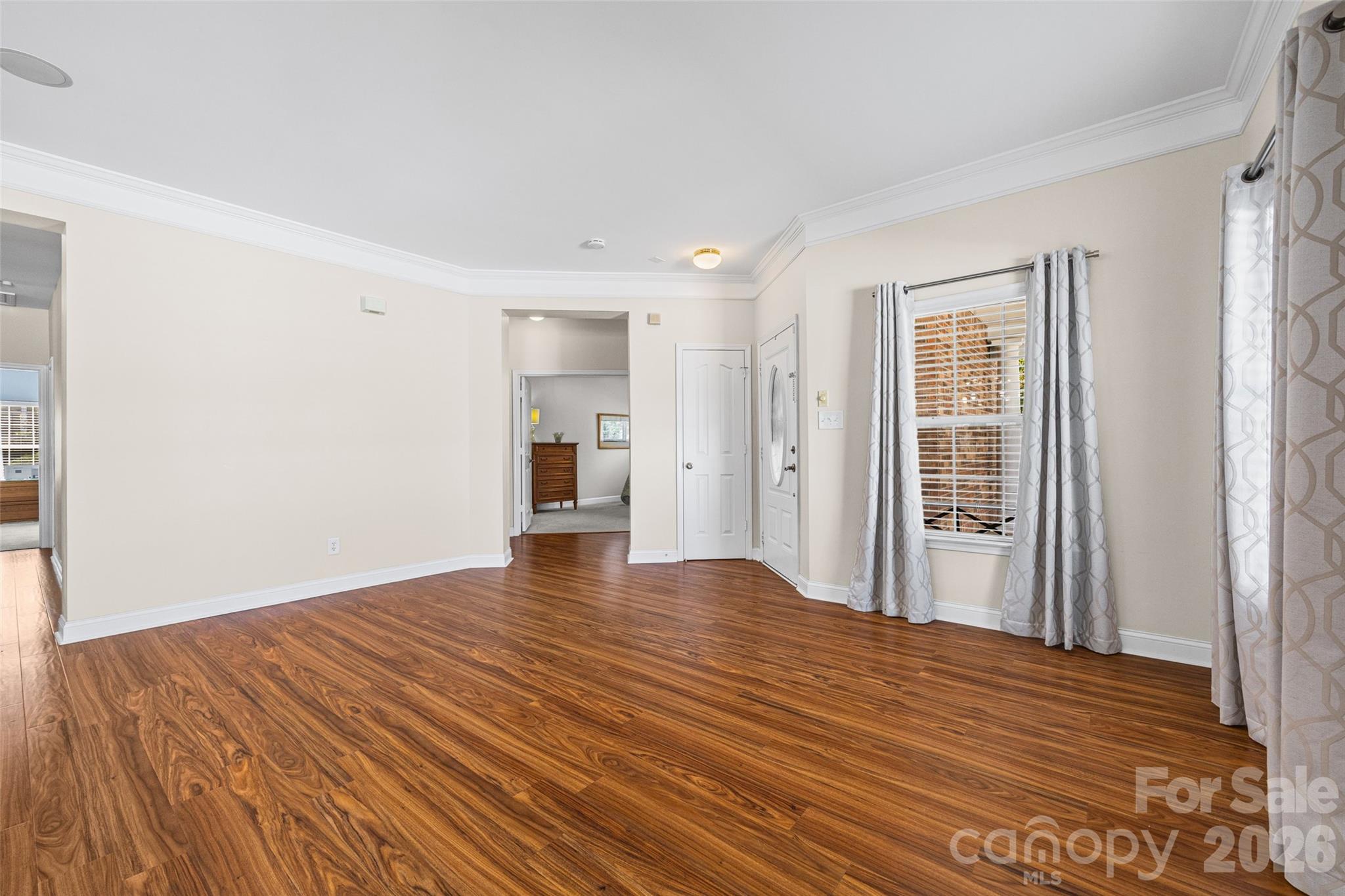 370 Mount Side Way Property Photo 7
