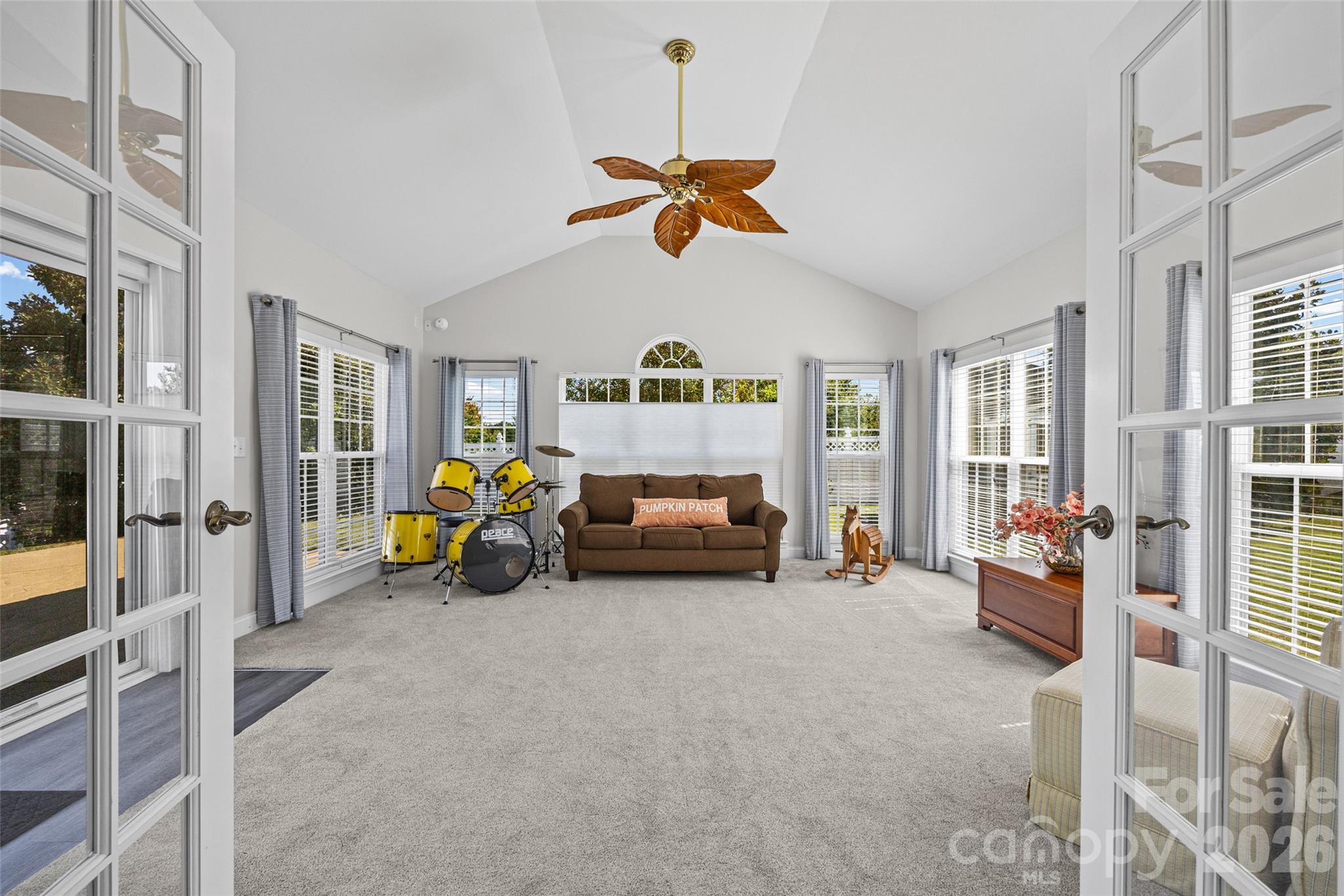 370 Mount Side Way Property Photo 19