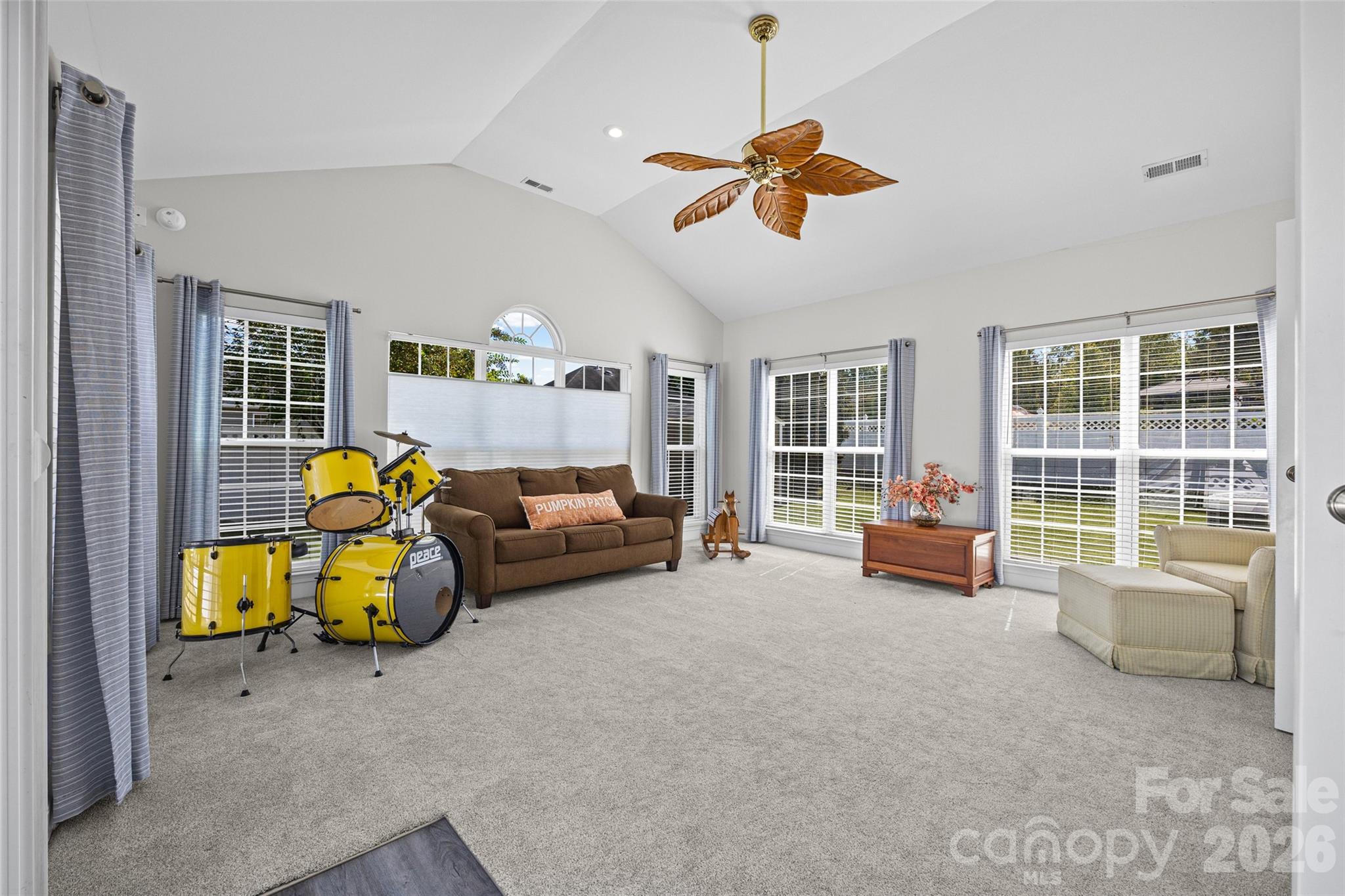 370 Mount Side Way Property Photo 20