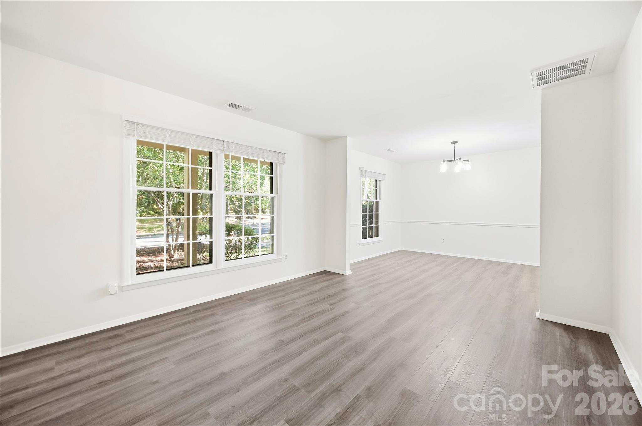 9112 Sardis Forest Drive Property Photo 6