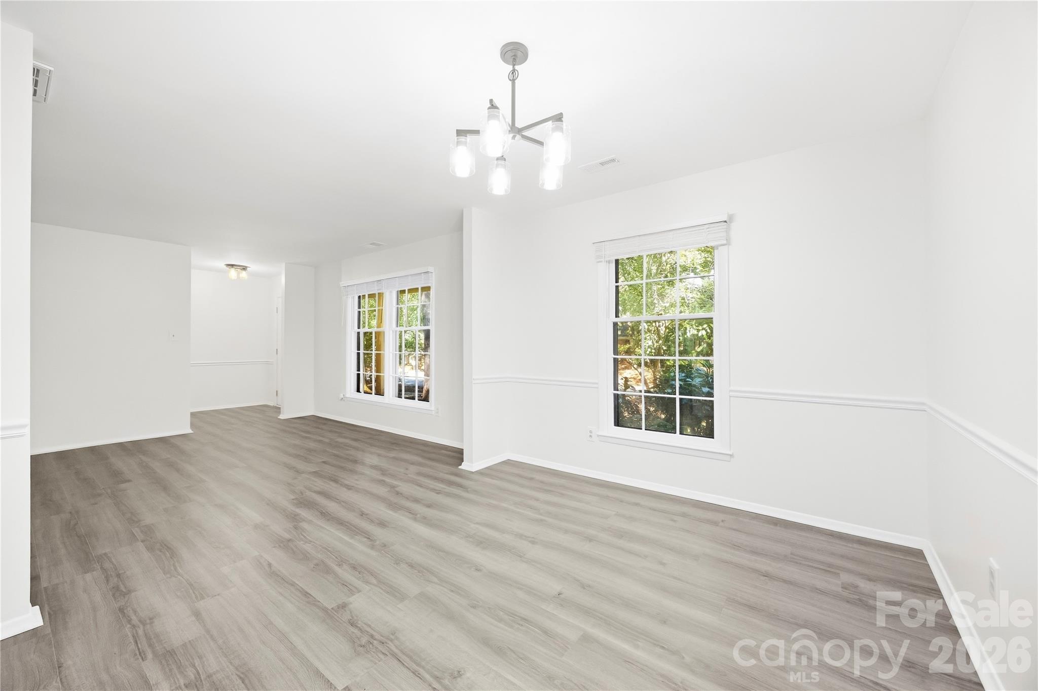 9112 Sardis Forest Drive Property Photo 8