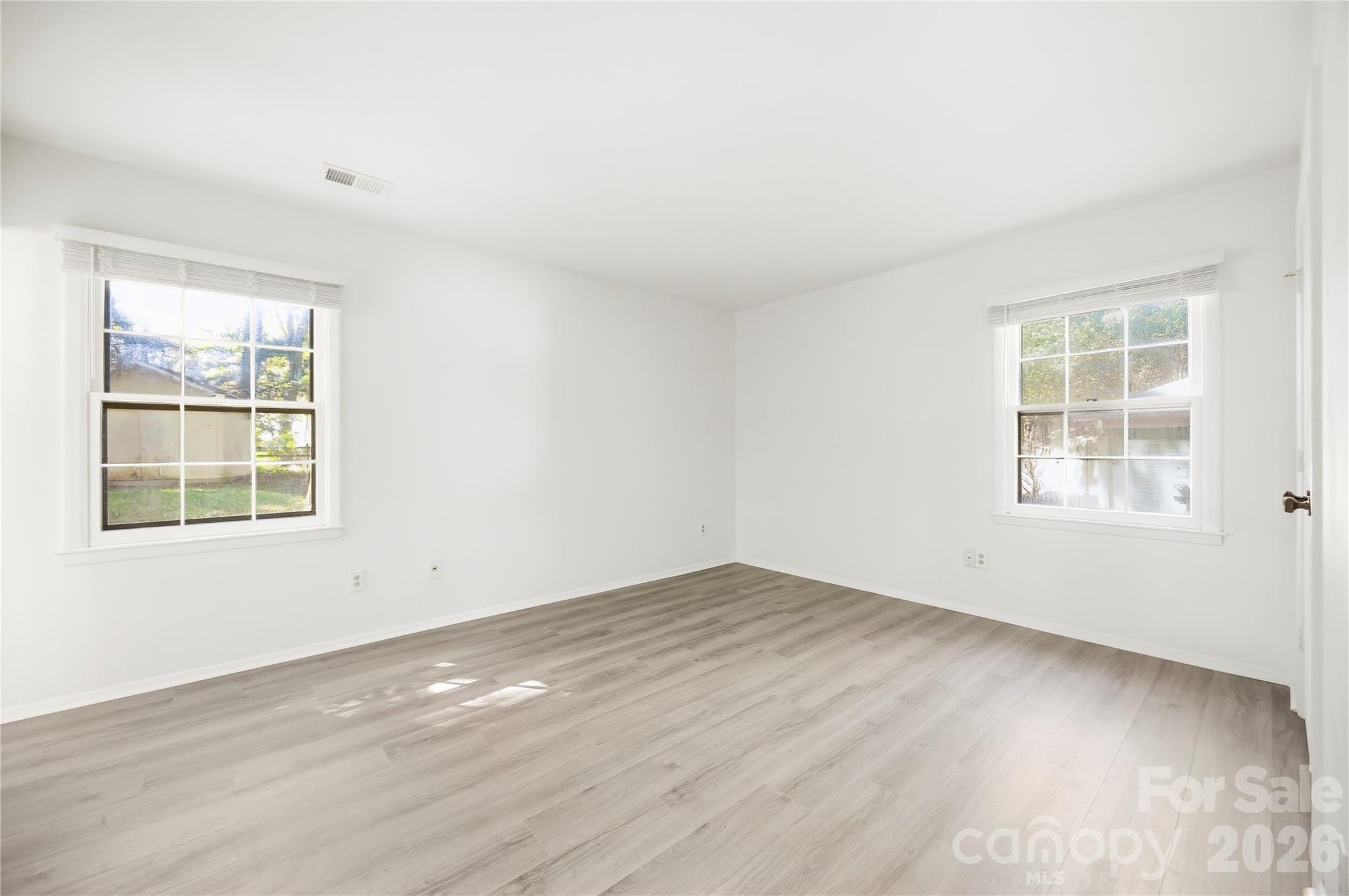 9112 Sardis Forest Drive Property Photo 17