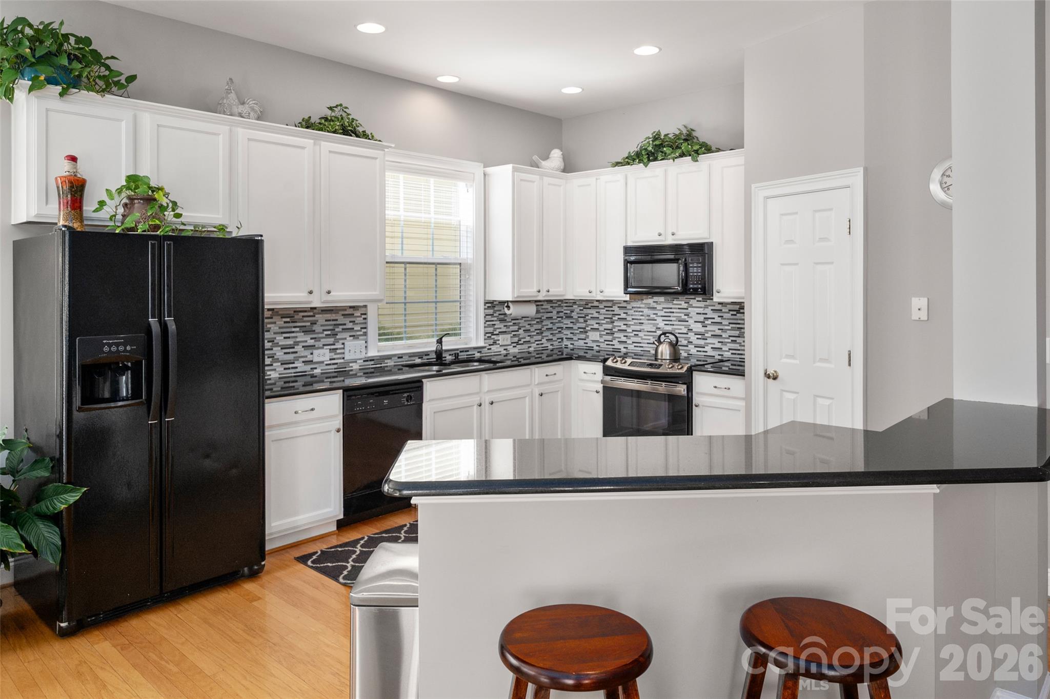 3004 Ivy Brook Place Property Photo 10
