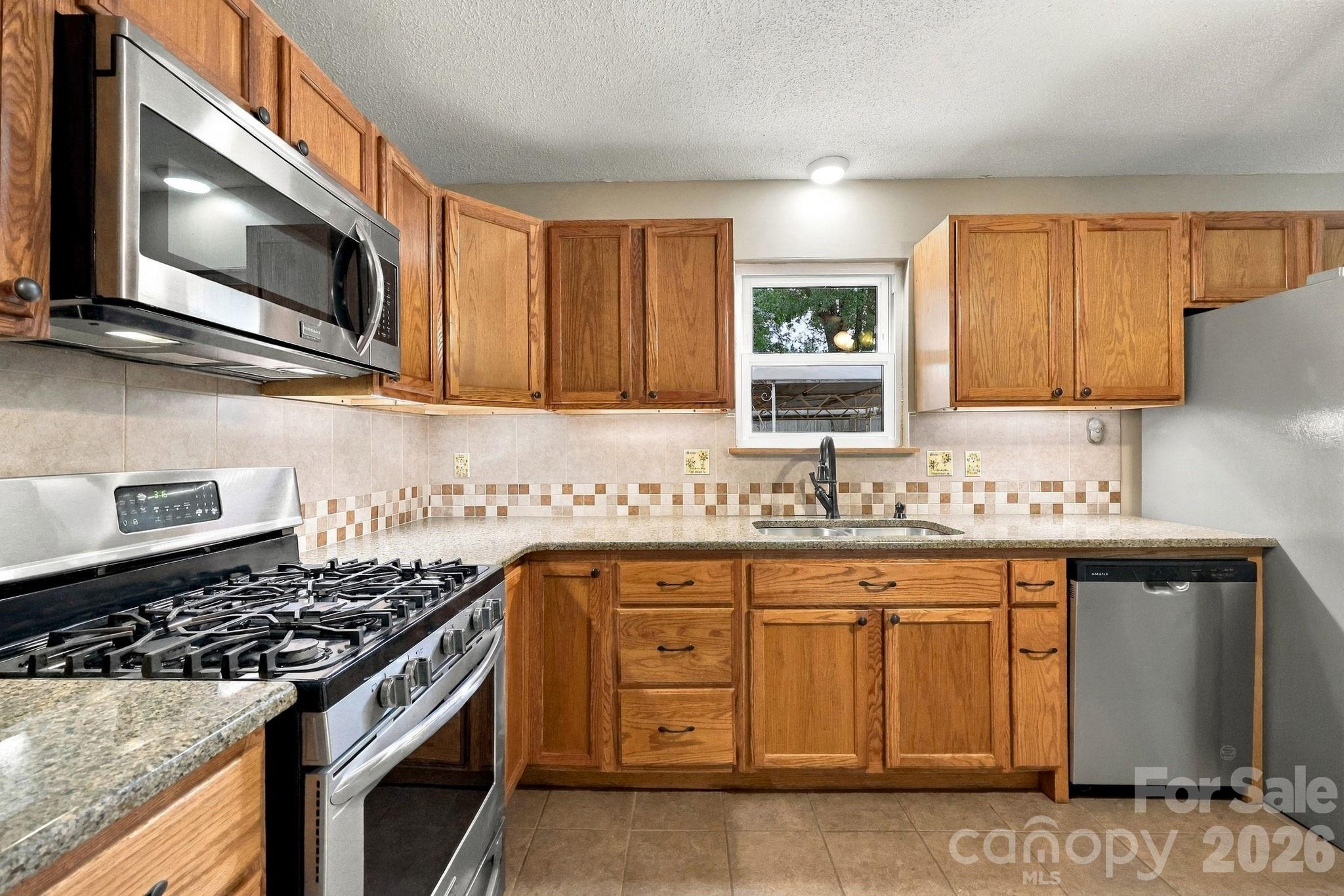 6423 Snow Bird Lane Property Photo 19