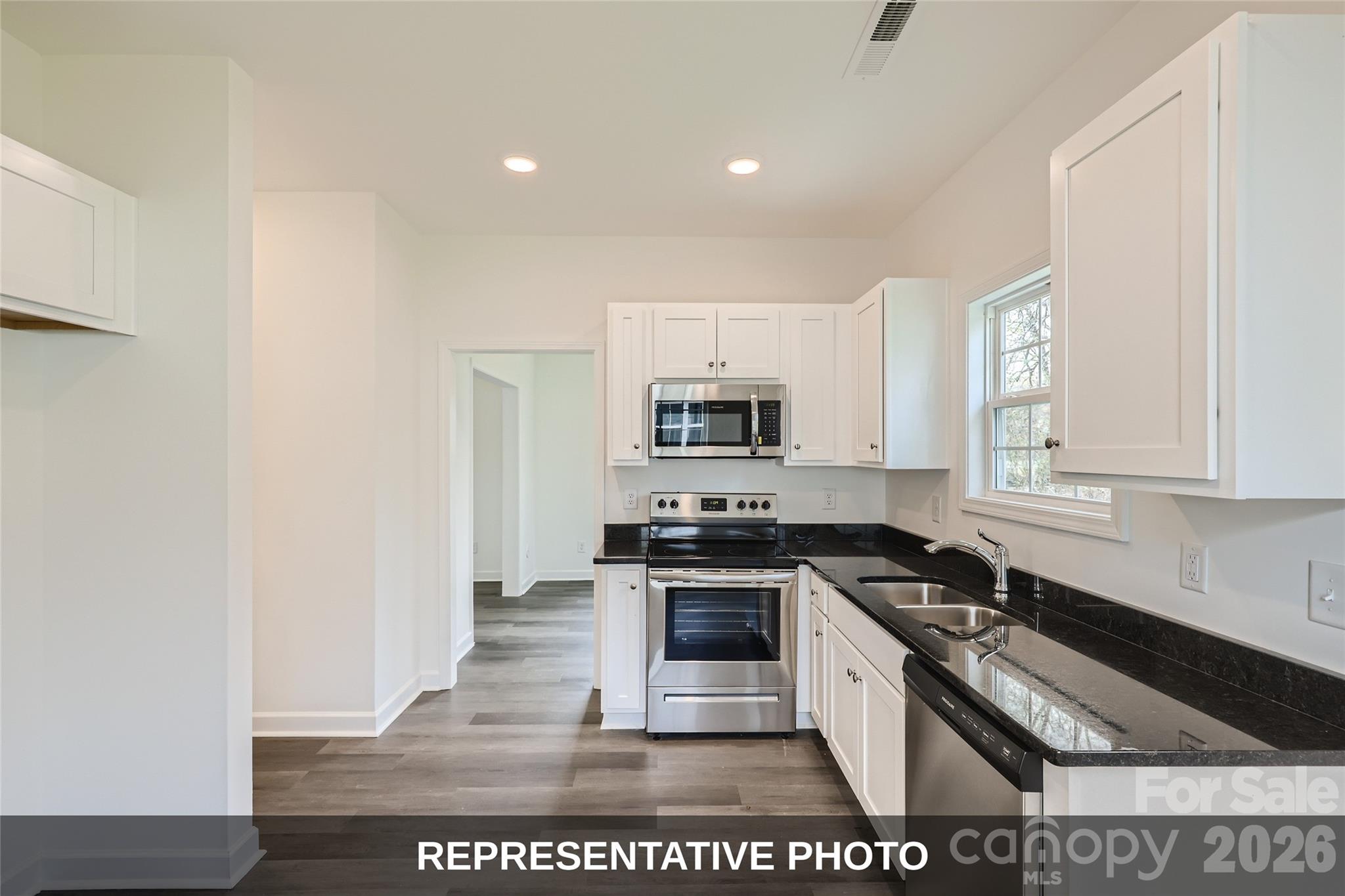 Lot 1 6th Street Property Photo 3