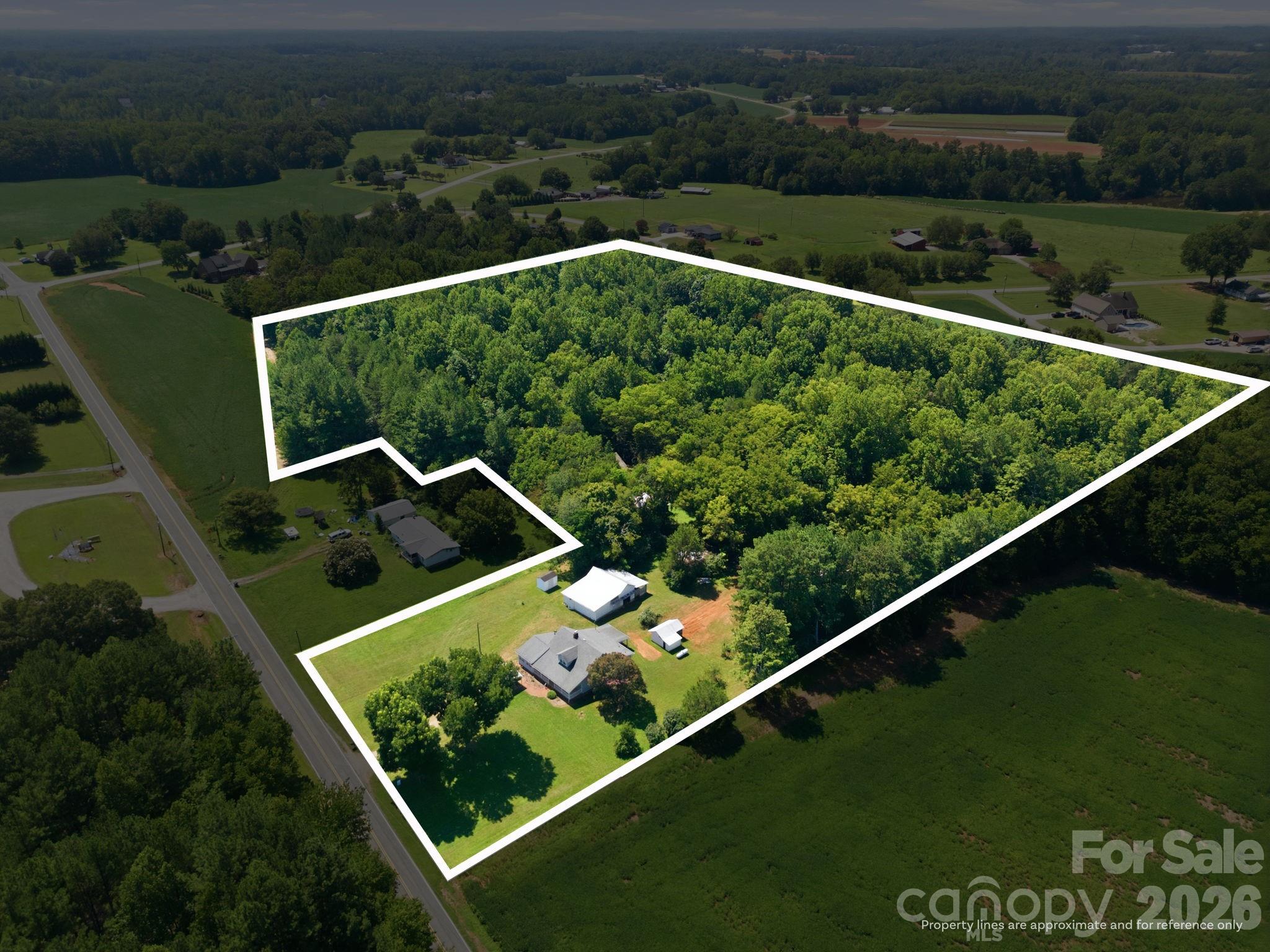 2565 Weaver Road Property Photo 1