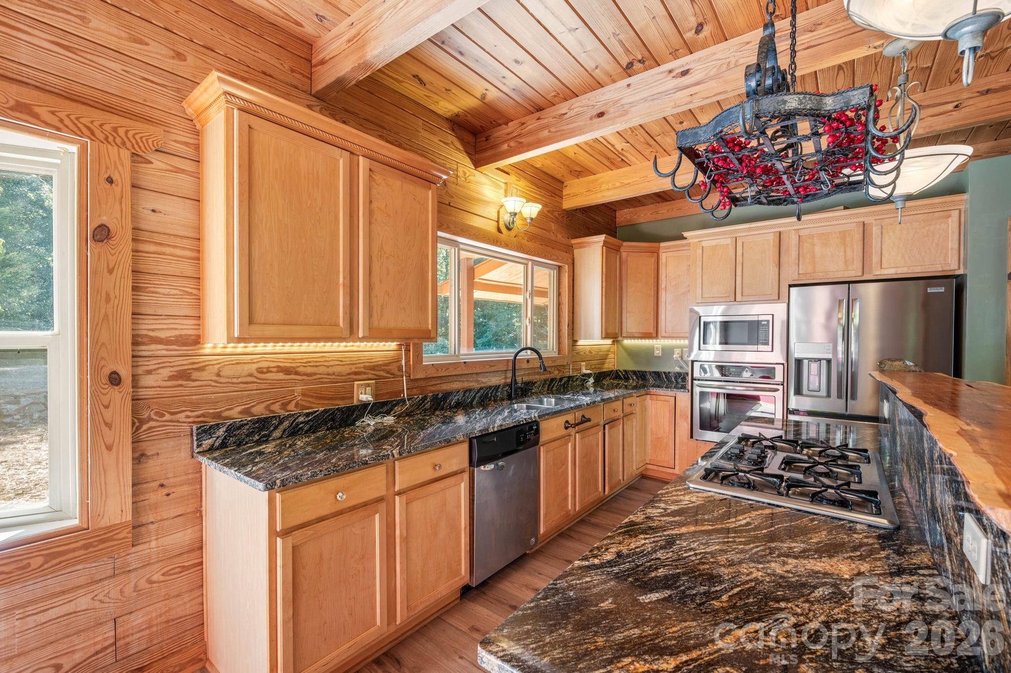 143 Rosewood Lane Property Photo 14