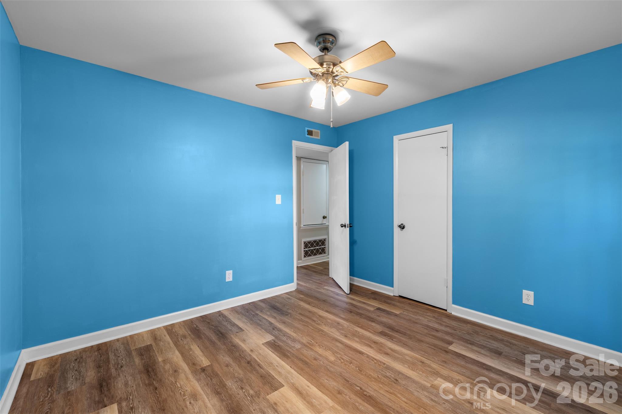 4615 Coronado Drive Property Photo 13